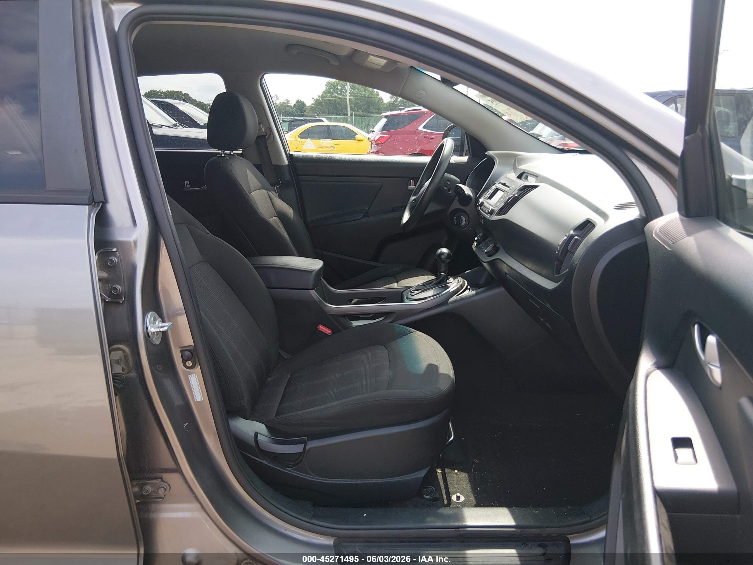 2013 Kia Sportage Lx Gray vin: KNDPBCA26D7364253