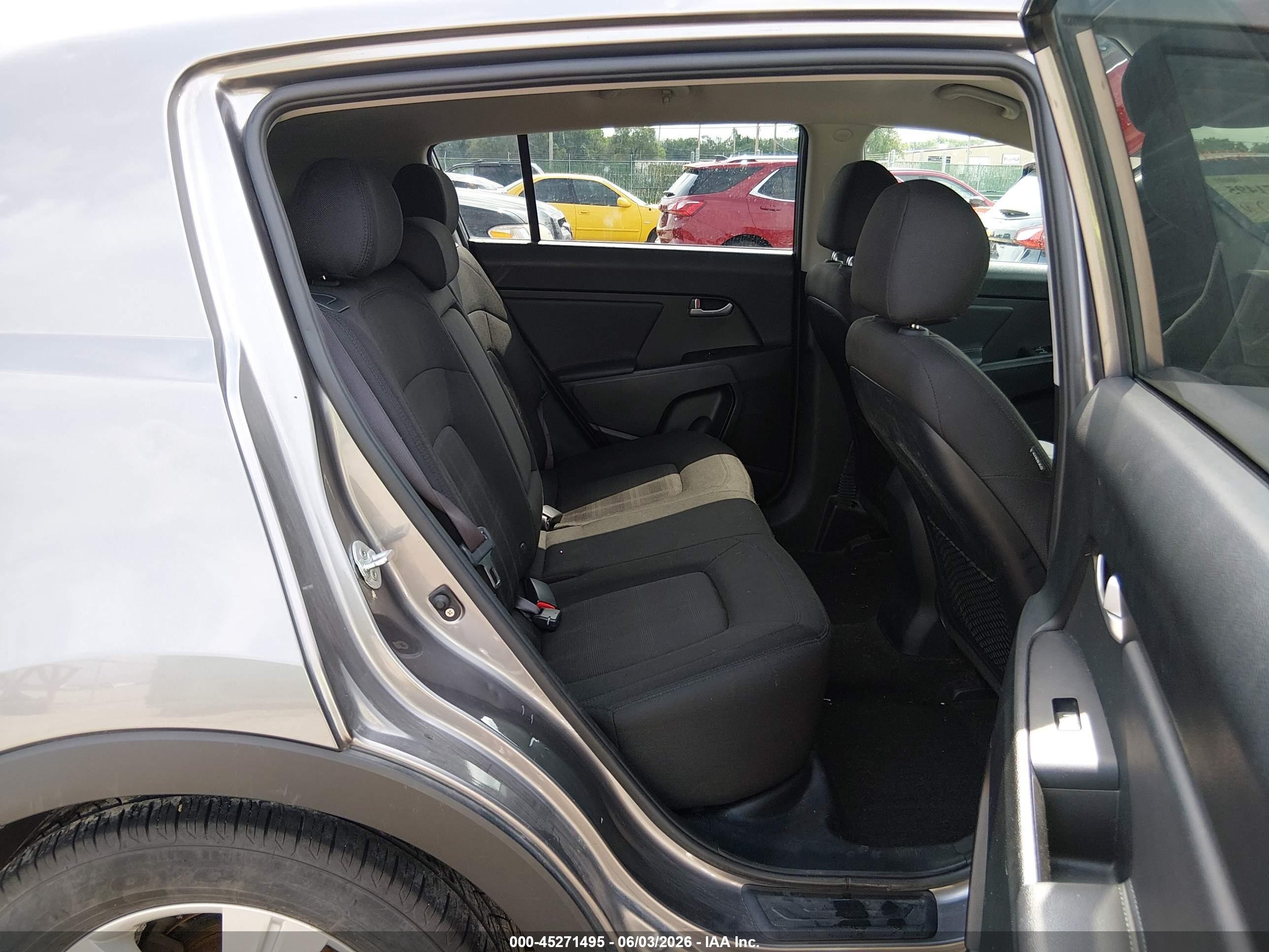 2013 Kia Sportage Lx Gray vin: KNDPBCA26D7364253