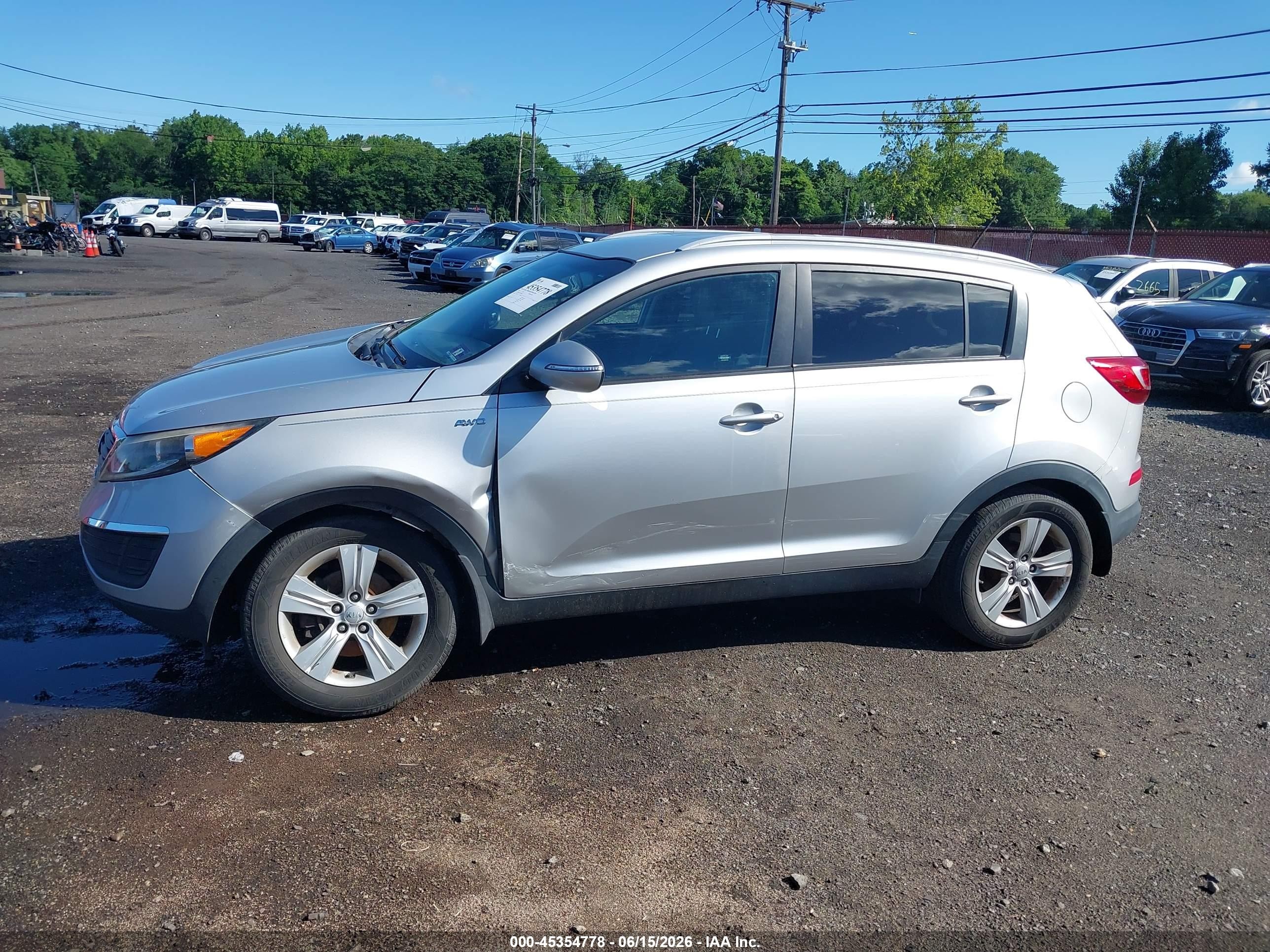 2013 Kia Sportage Lx Silver vin: KNDPBCA26D7388245