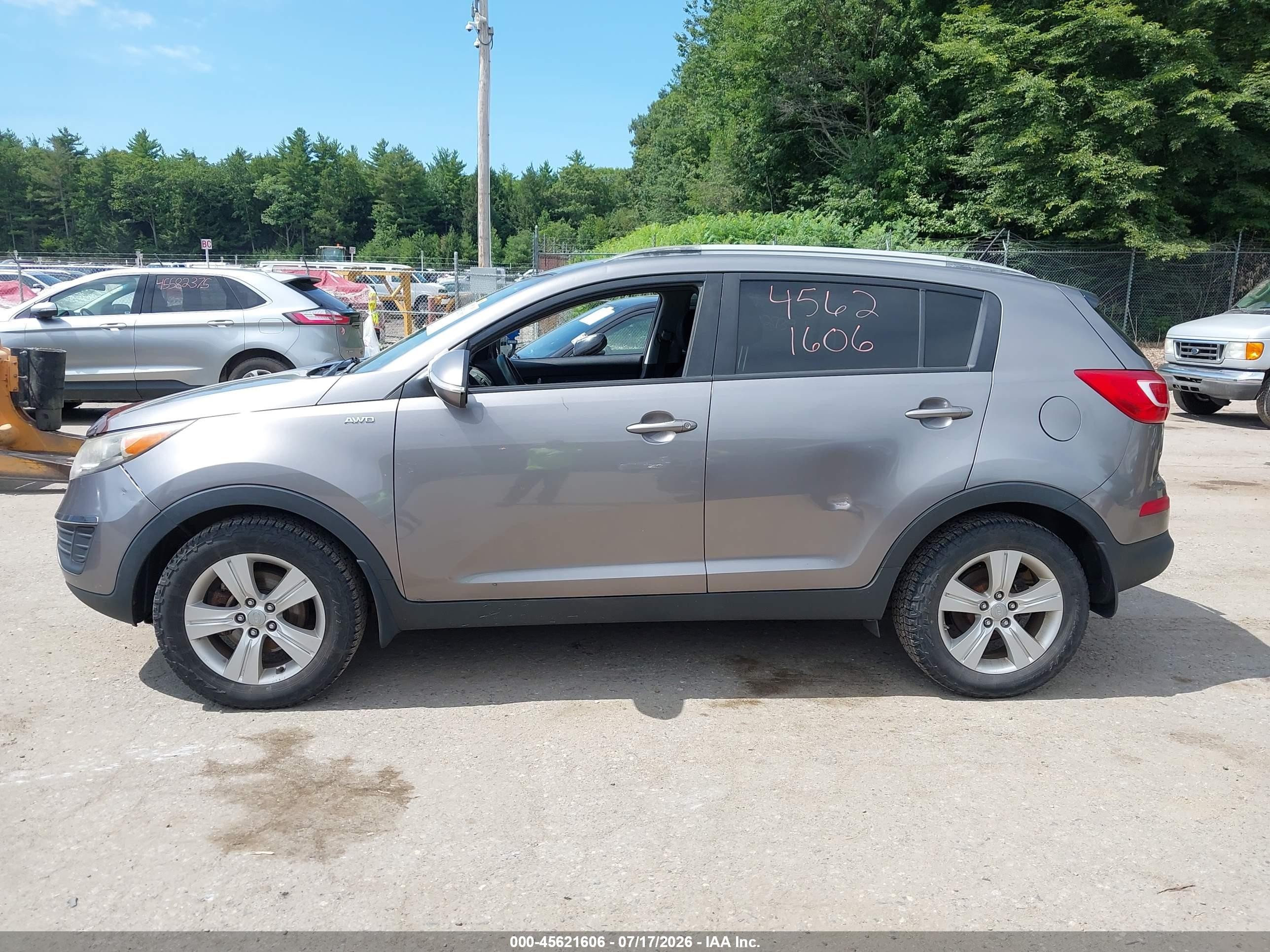 2011 Kia Sportage Lx Gray vin: KNDPBCA27B7015471