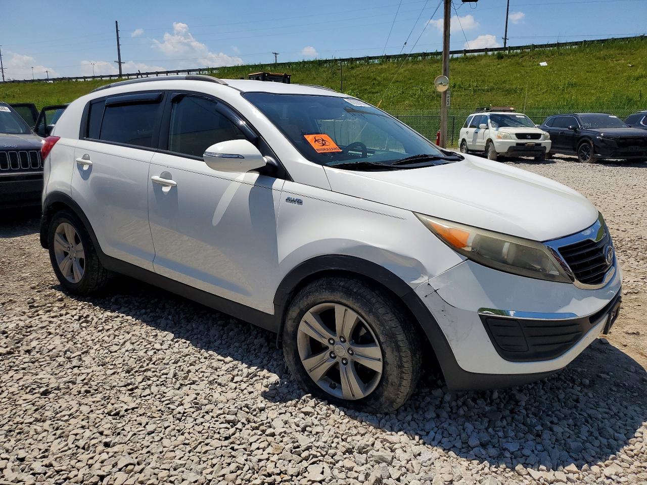 2011 Kia Sportage Ex/x Line Белый vin: KNDPBCA28B7038080