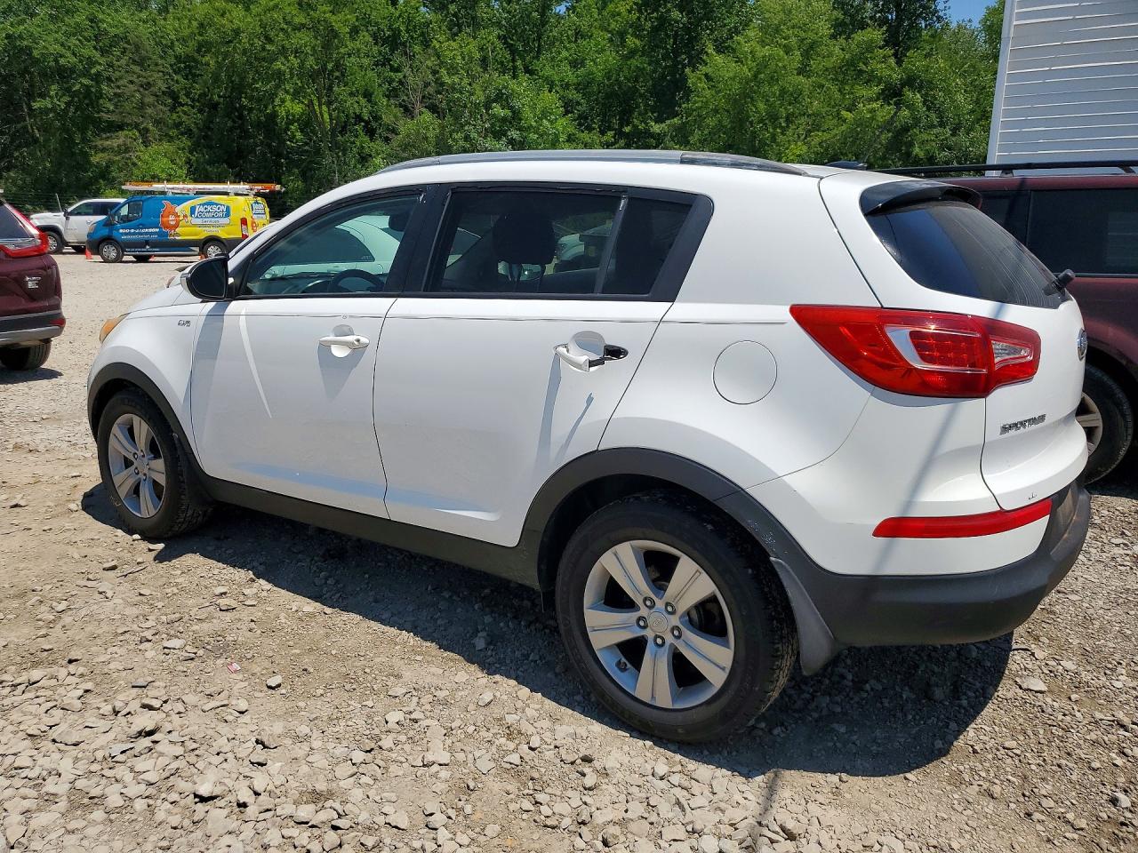 2011 Kia Sportage Ex/x Line Белый vin: KNDPBCA28B7038080