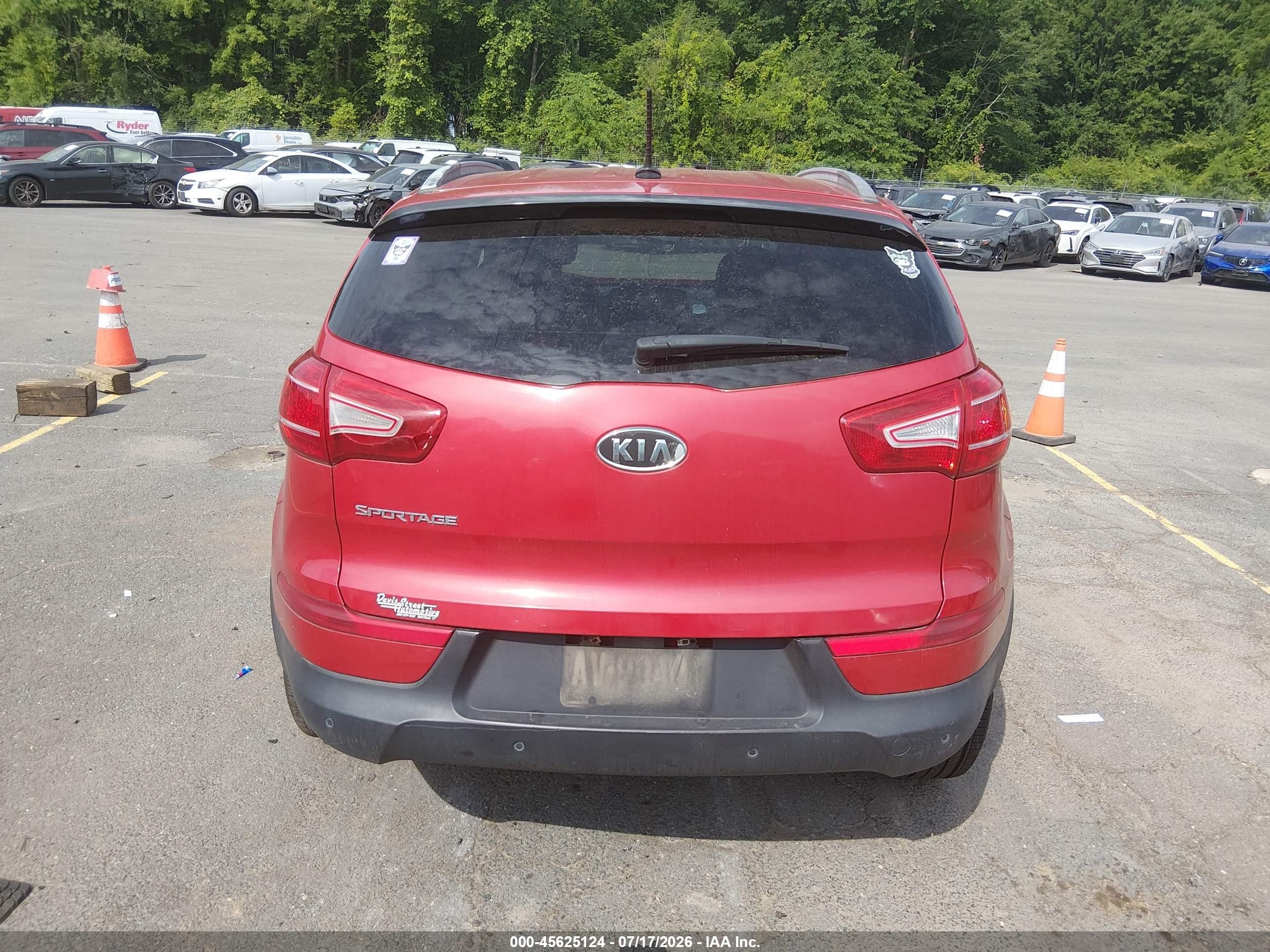 2011 Kia Sportage Lx Red vin: KNDPBCA28B7076019