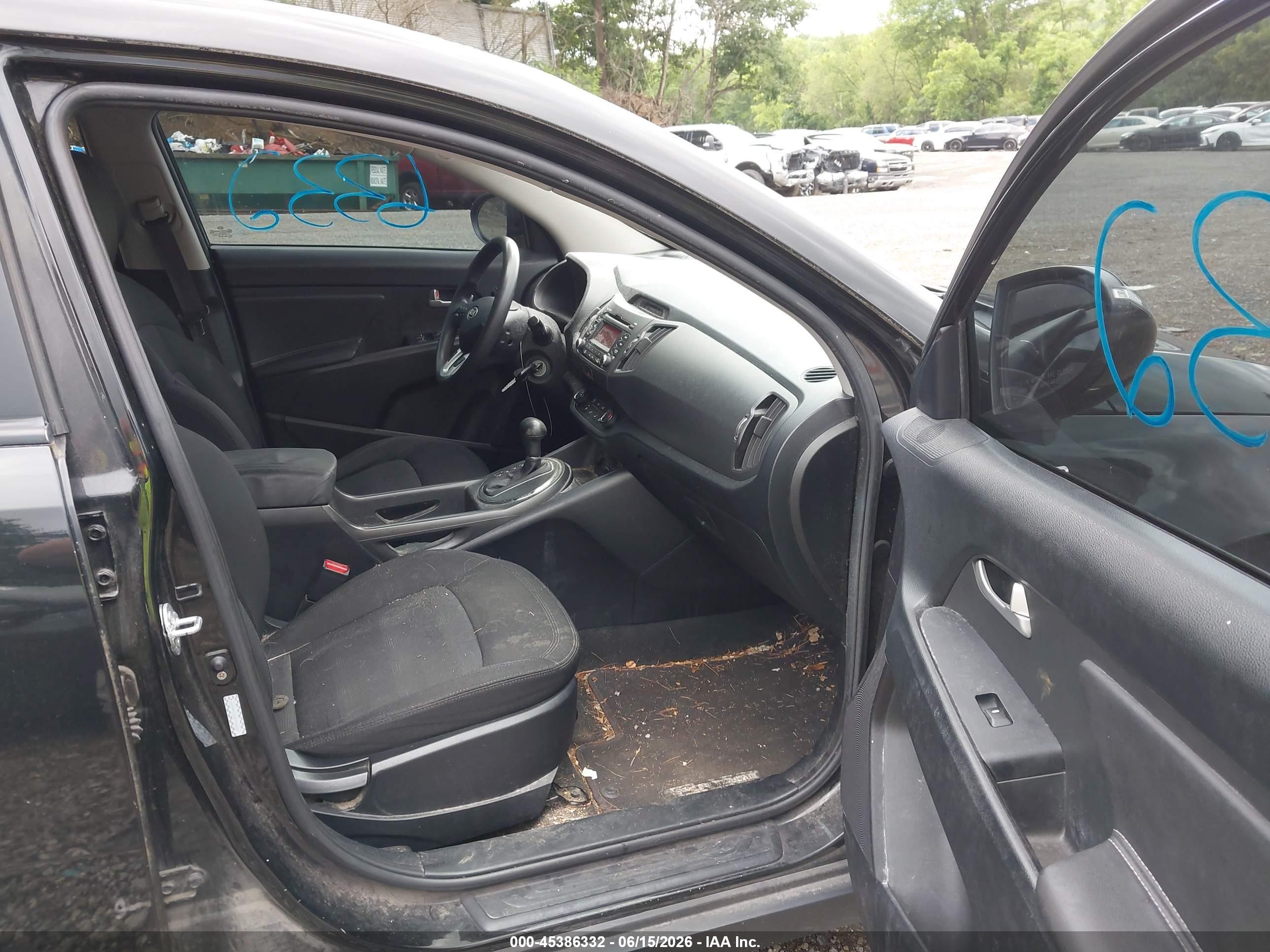 2011 Kia Sportage Lx Black vin: KNDPBCA28B7089563
