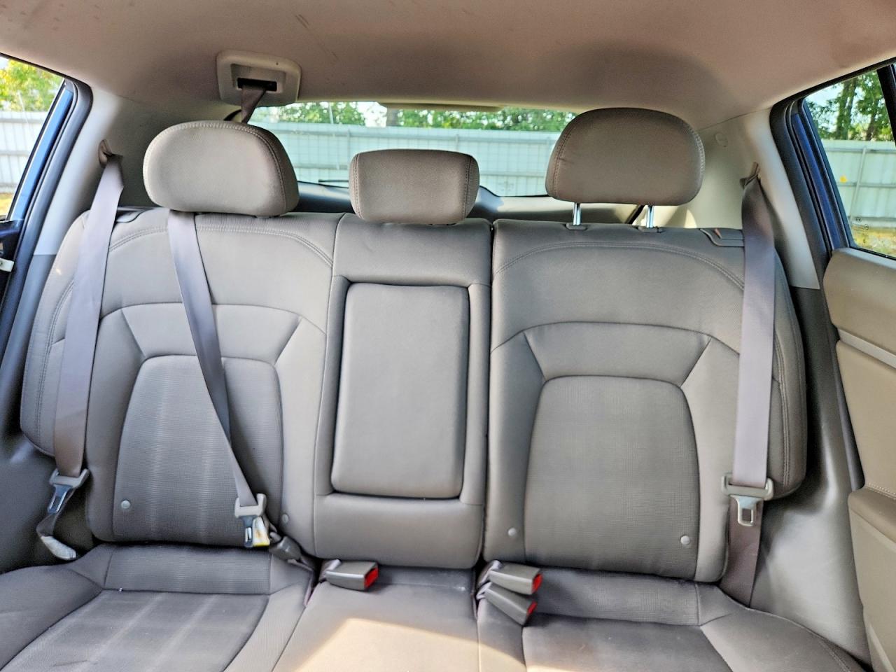 2012 Kia Sportage Lx Gray vin: KNDPBCA28C7292731