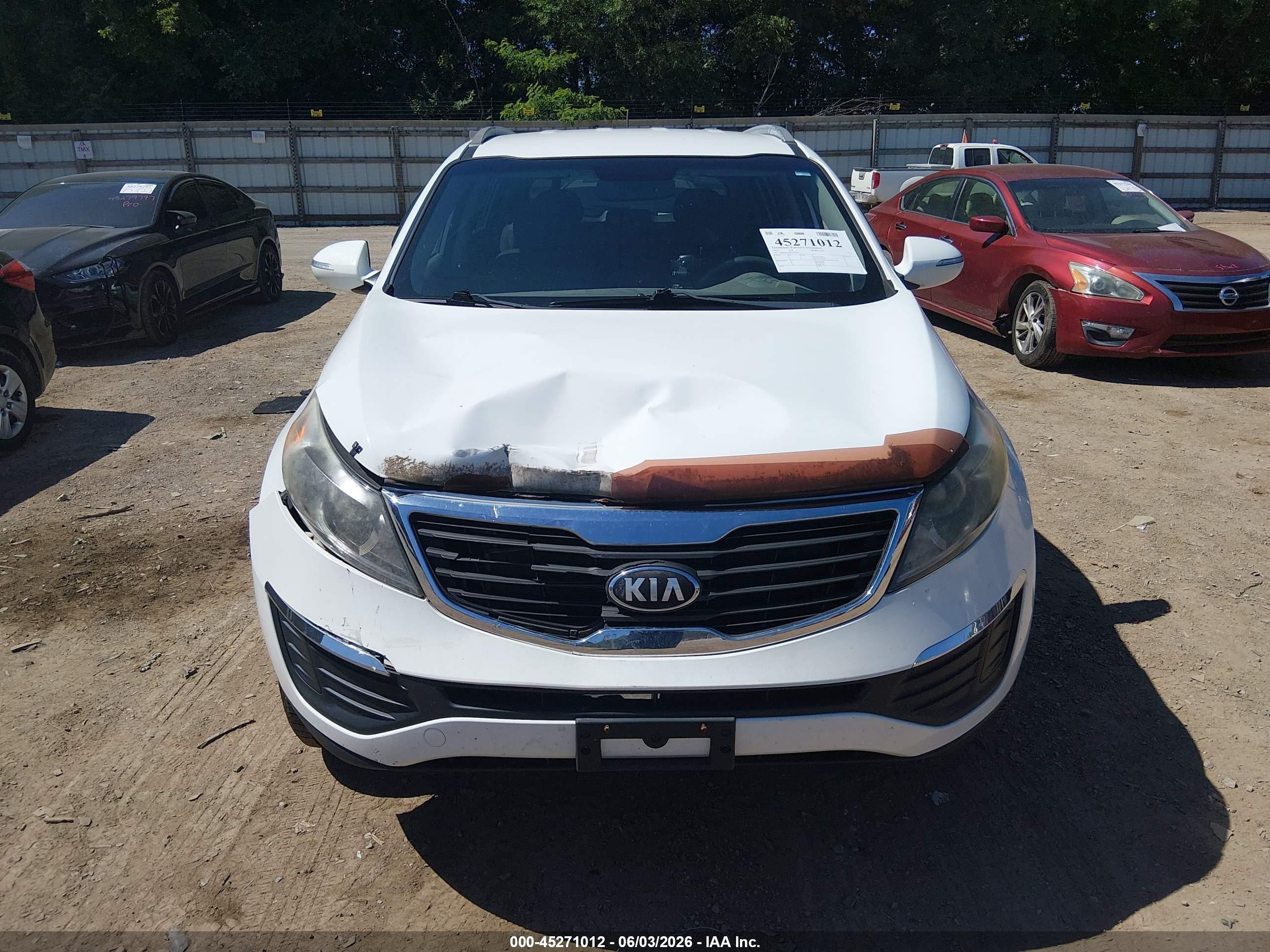 2013 Kia Sportage Lx White vin: KNDPBCA28D7478030