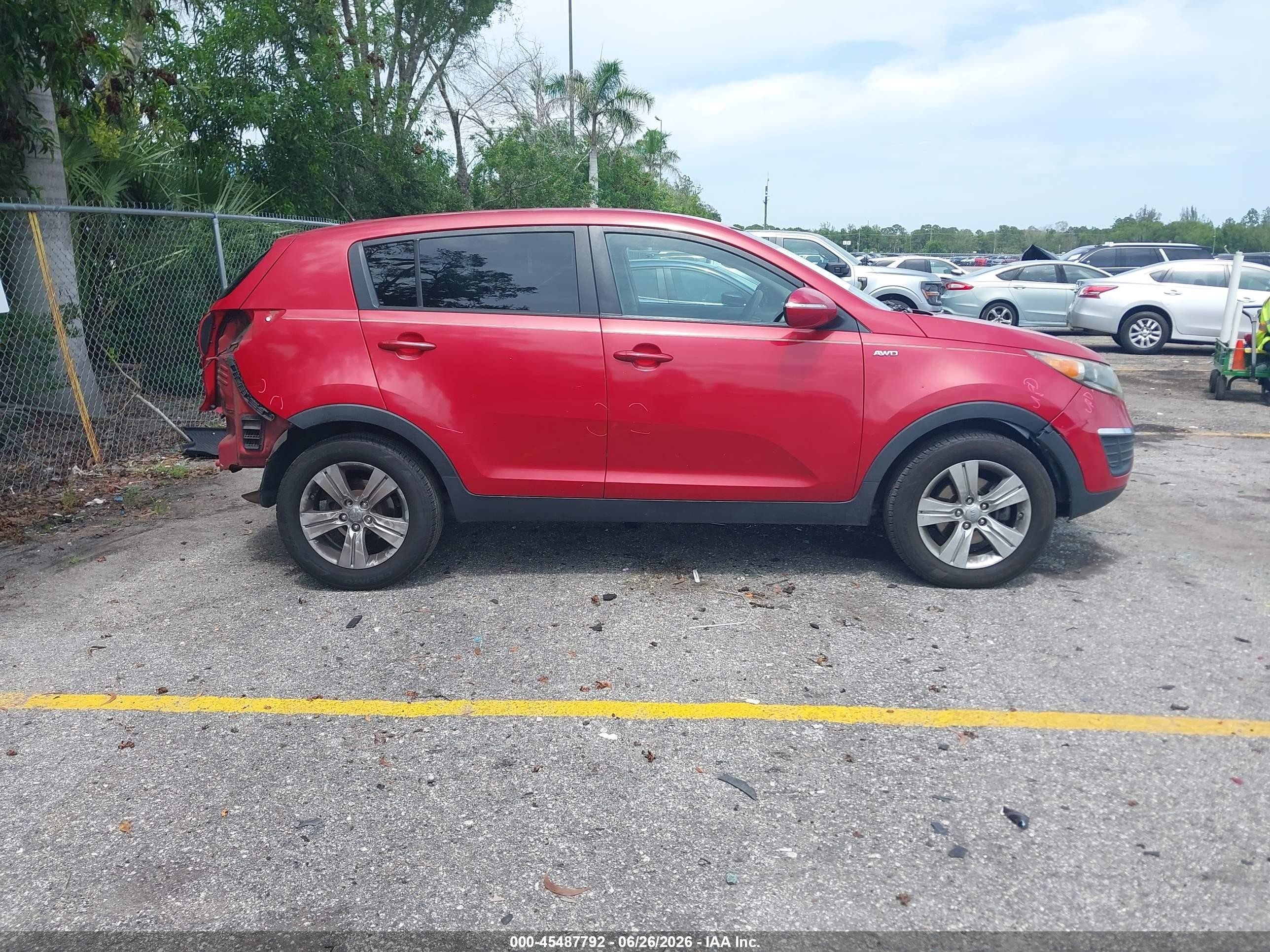 2013 Kia Sportage Lx Red vin: KNDPBCA28D7535472