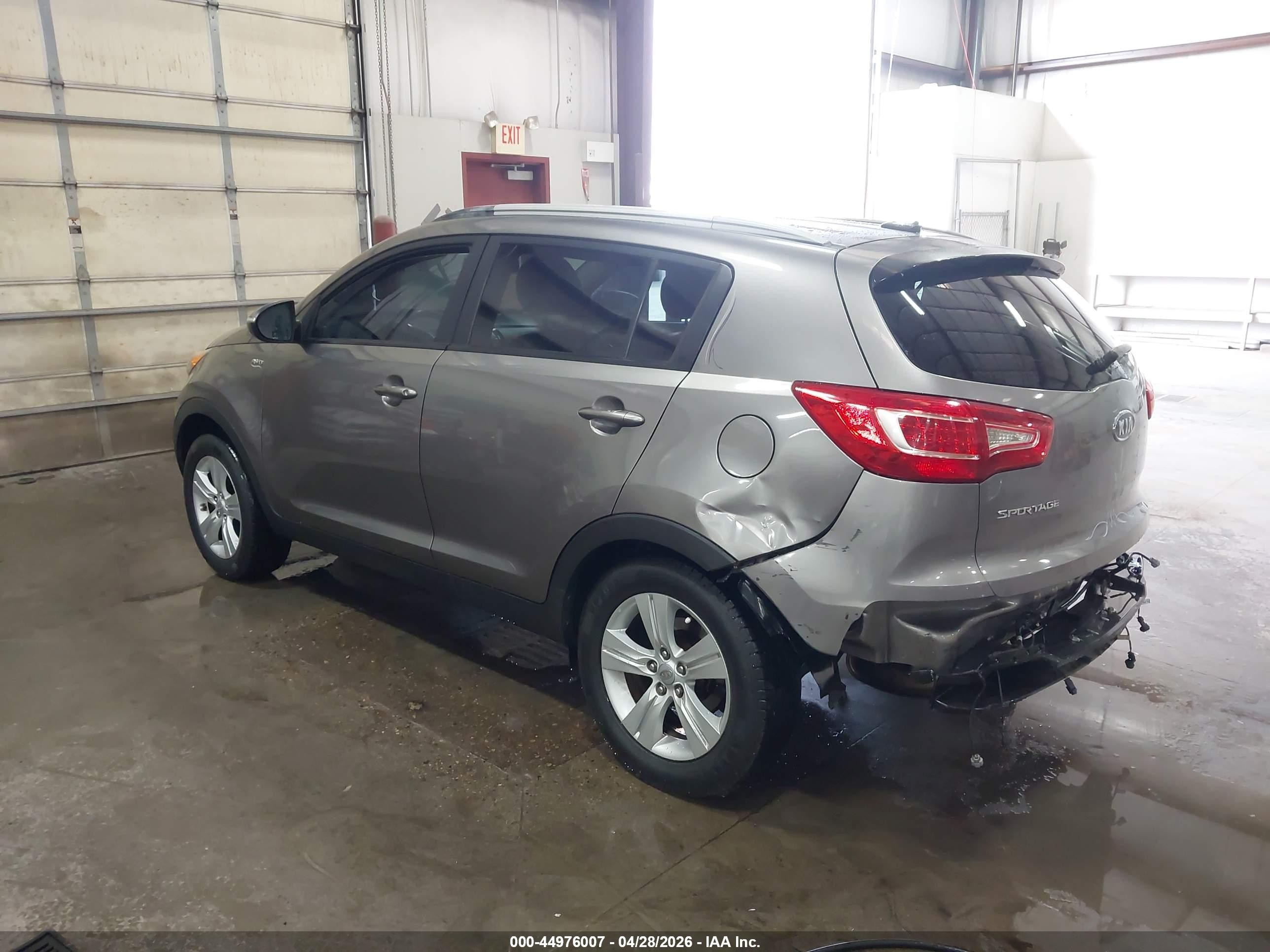 2011 Kia Sportage Lx Gray vin: KNDPBCA29B7049833