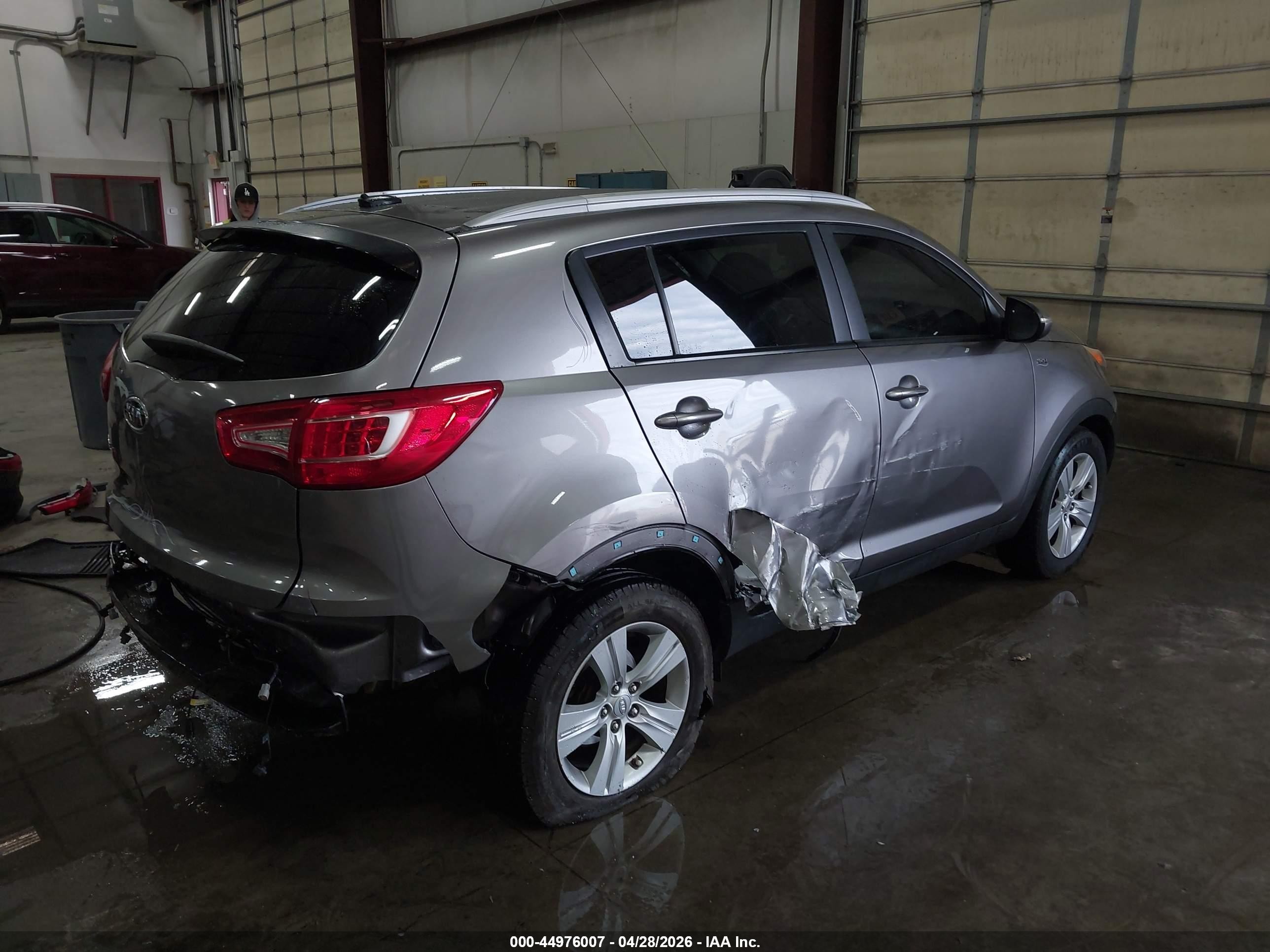 2011 Kia Sportage Lx Gray vin: KNDPBCA29B7049833