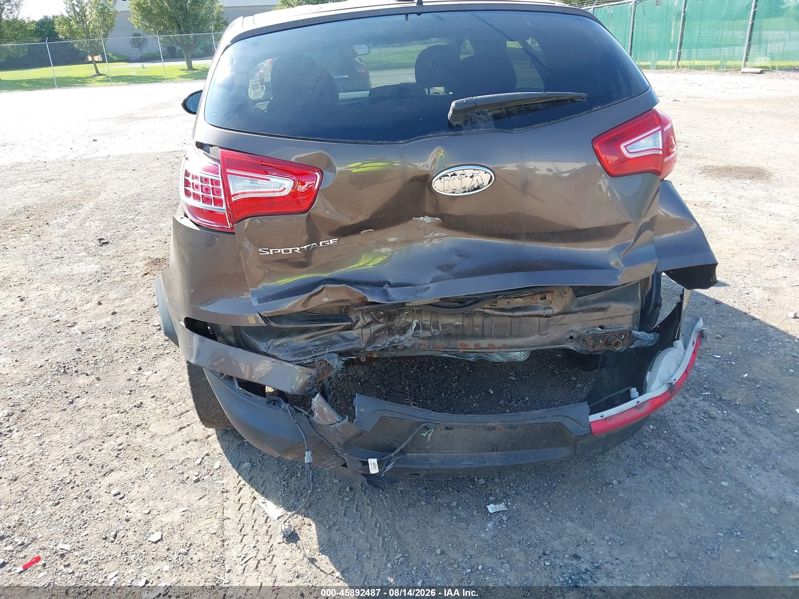 2011 Kia Sportage Lx Коричневый vin: KNDPBCA29B7075526