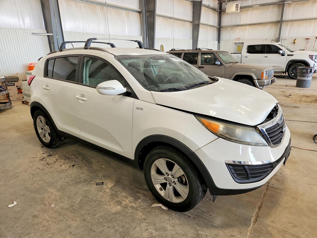 2011 Kia Sportage Lx White vin: KNDPBCA29B7083934