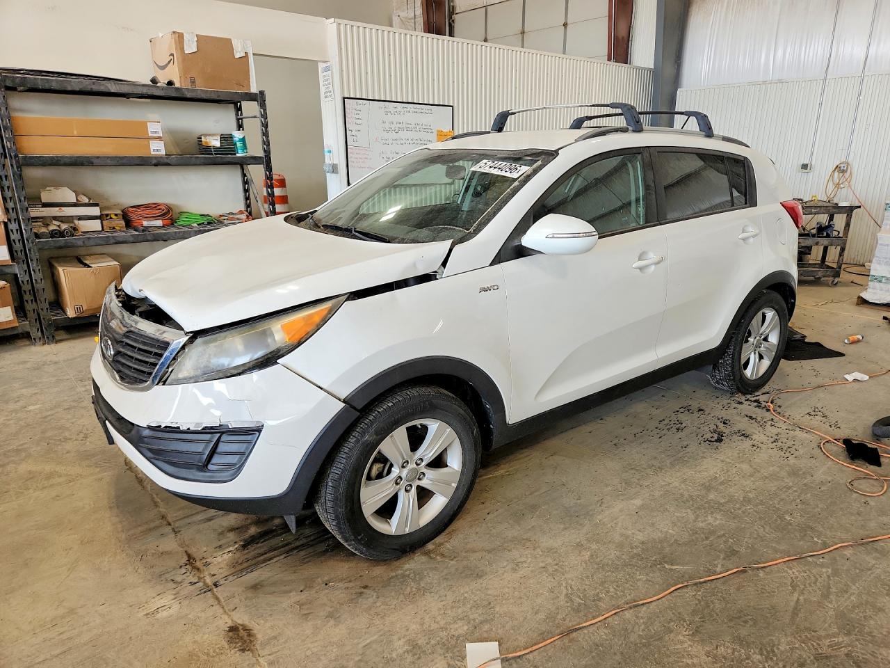 2011 Kia Sportage Lx White vin: KNDPBCA29B7083934