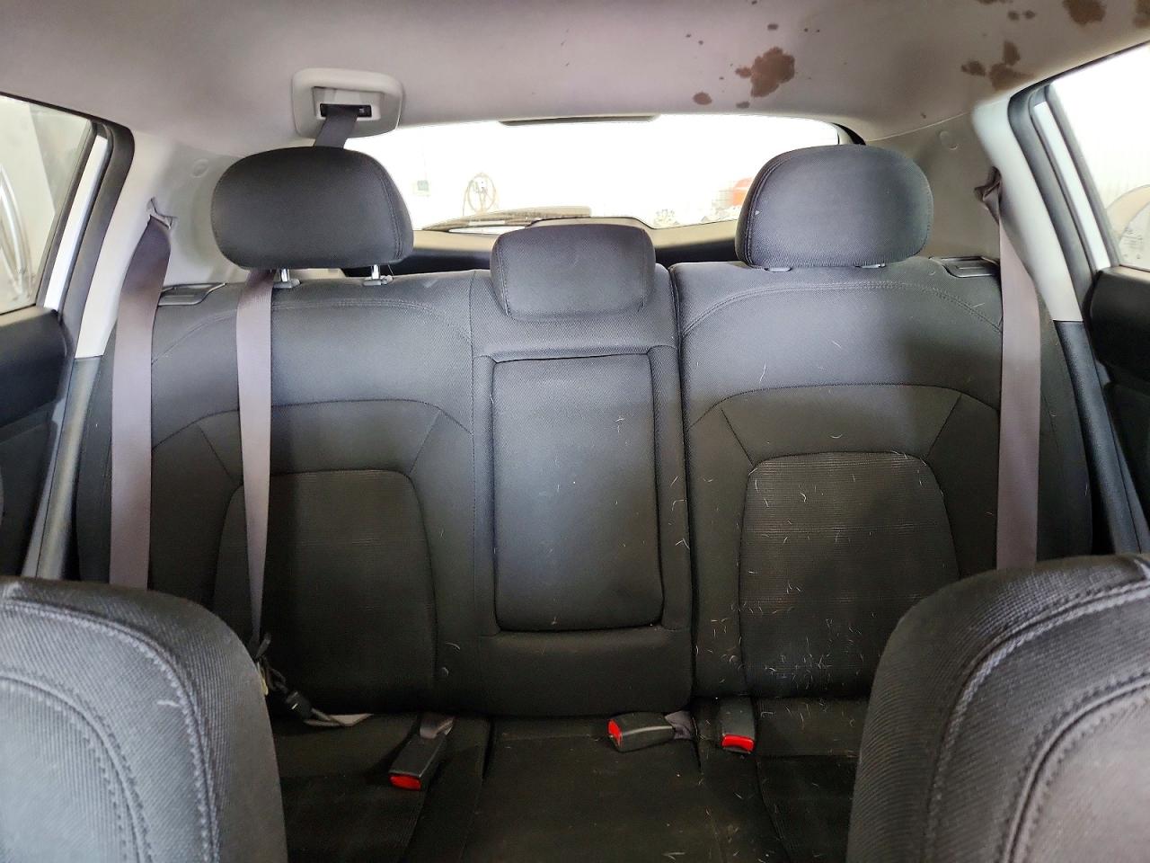2011 Kia Sportage Lx White vin: KNDPBCA29B7083934