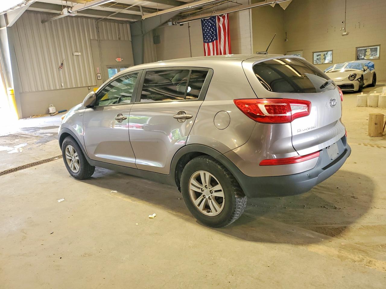 2011 Kia Sportage Lx Silver vin: KNDPBCA29B7102272