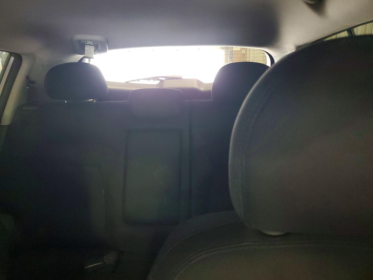2011 Kia Sportage Lx Silver vin: KNDPBCA29B7102272