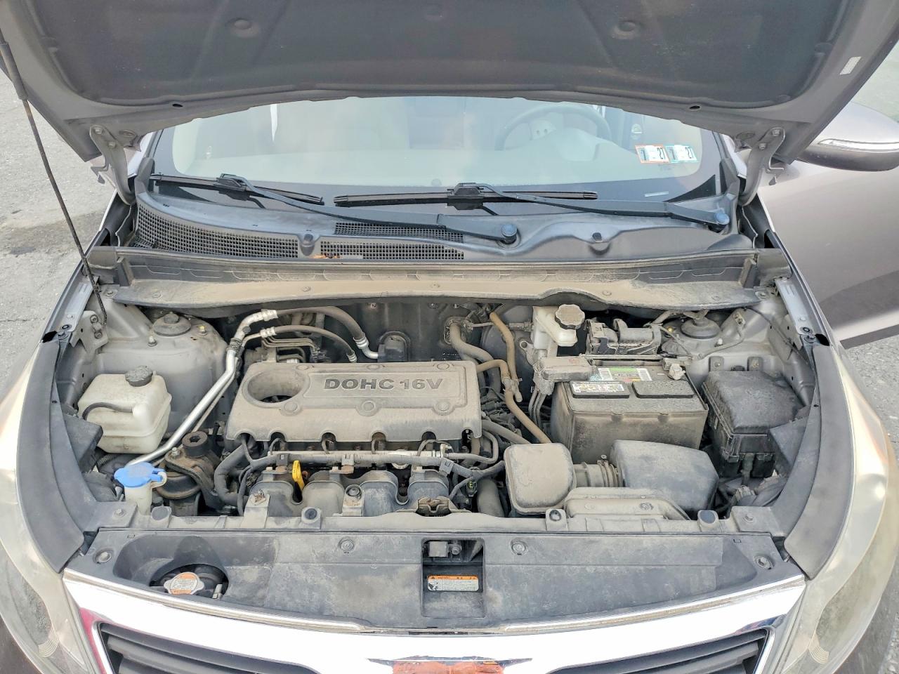 2011 Kia Sportage Lx Бежевый vin: KNDPBCA2XB7136155