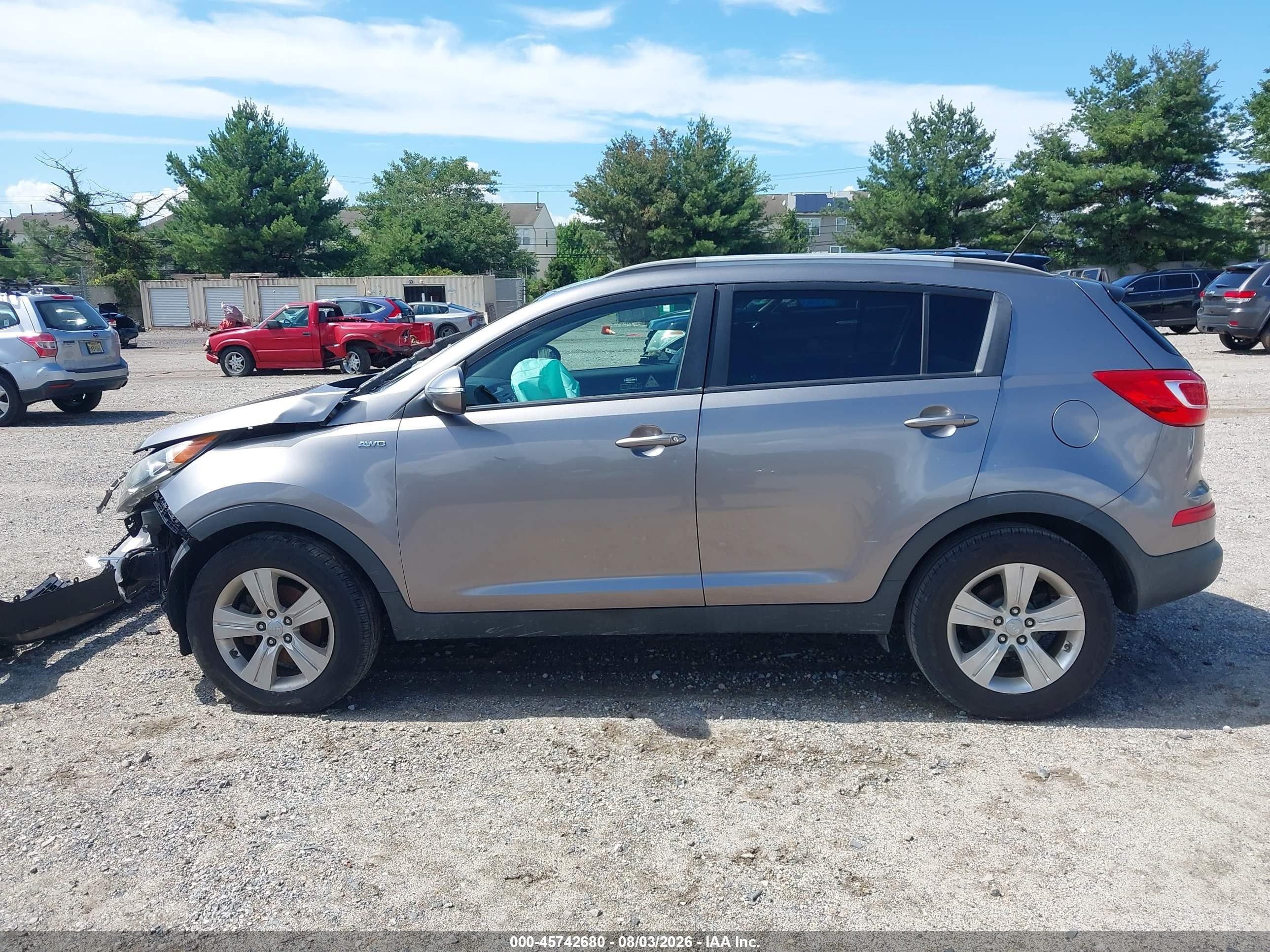 2011 Kia Sportage Lx Silver vin: KNDPBCA2XB7168197