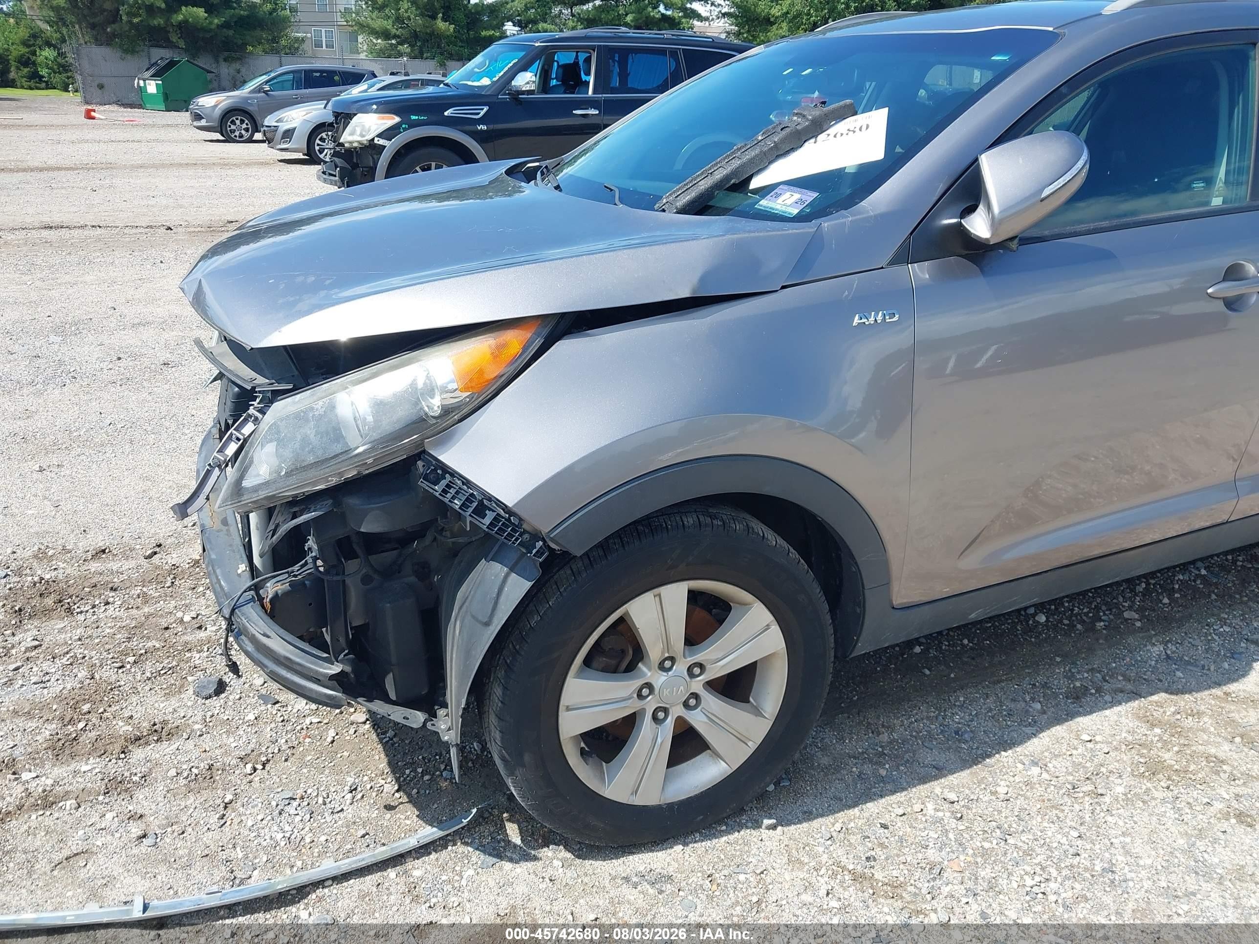 2011 Kia Sportage Lx Silver vin: KNDPBCA2XB7168197
