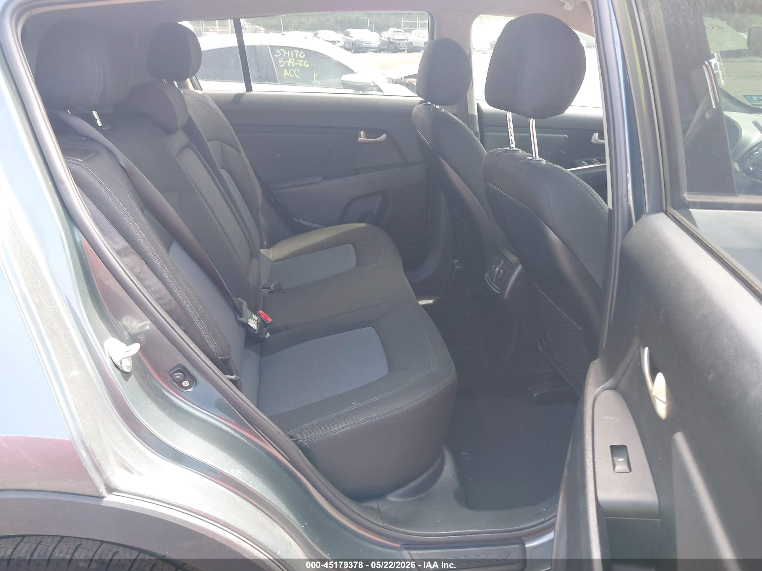 2014 Kia Sportage Lx Gray vin: KNDPBCAC0E7578150