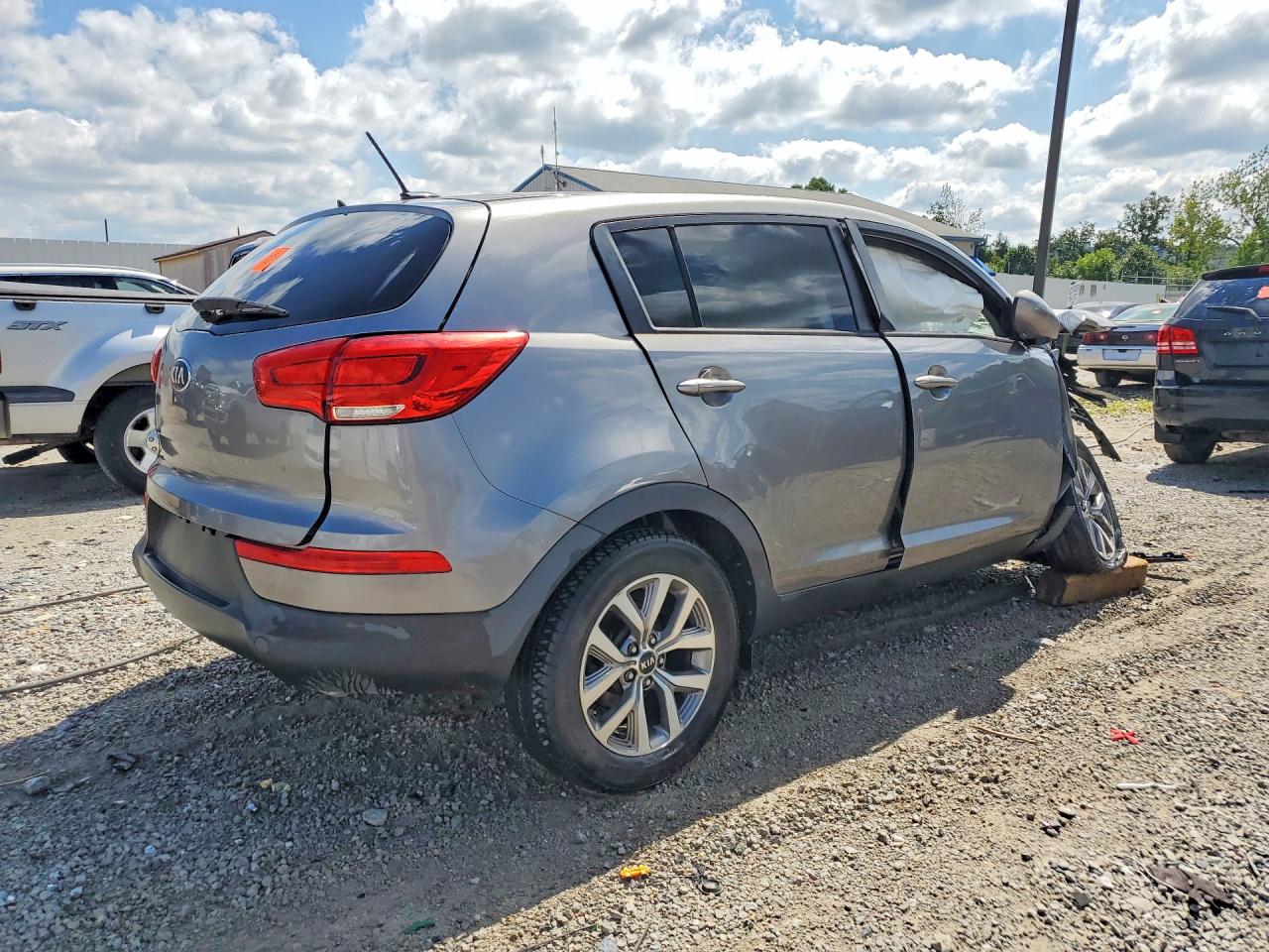 2015 Kia Sportage Lx Gray vin: KNDPBCAC0F7701043