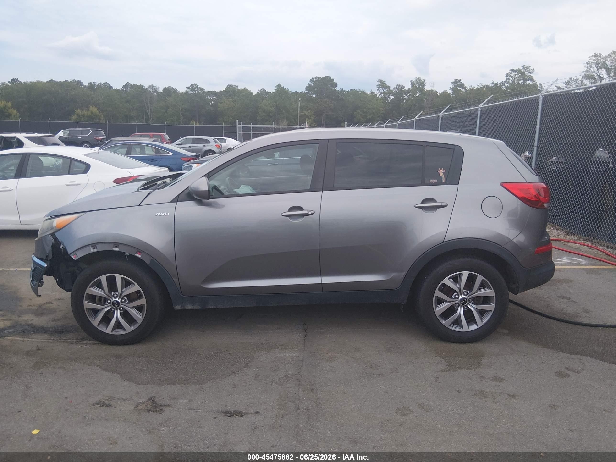 2015 Kia Sportage Lx Gray vin: KNDPBCAC0F7718408