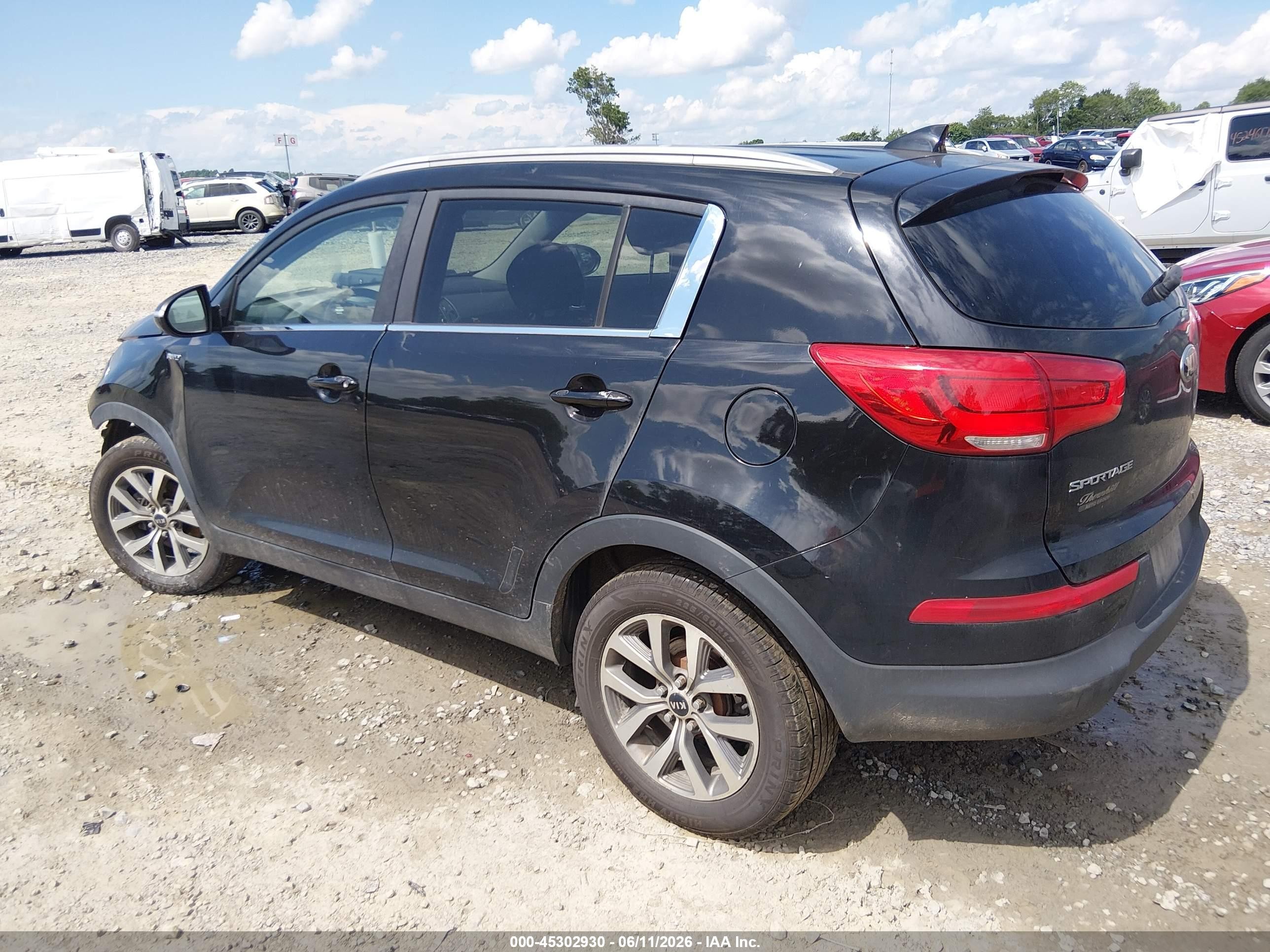 2015 Kia Sportage Lx Черный vin: KNDPBCAC0F7791133
