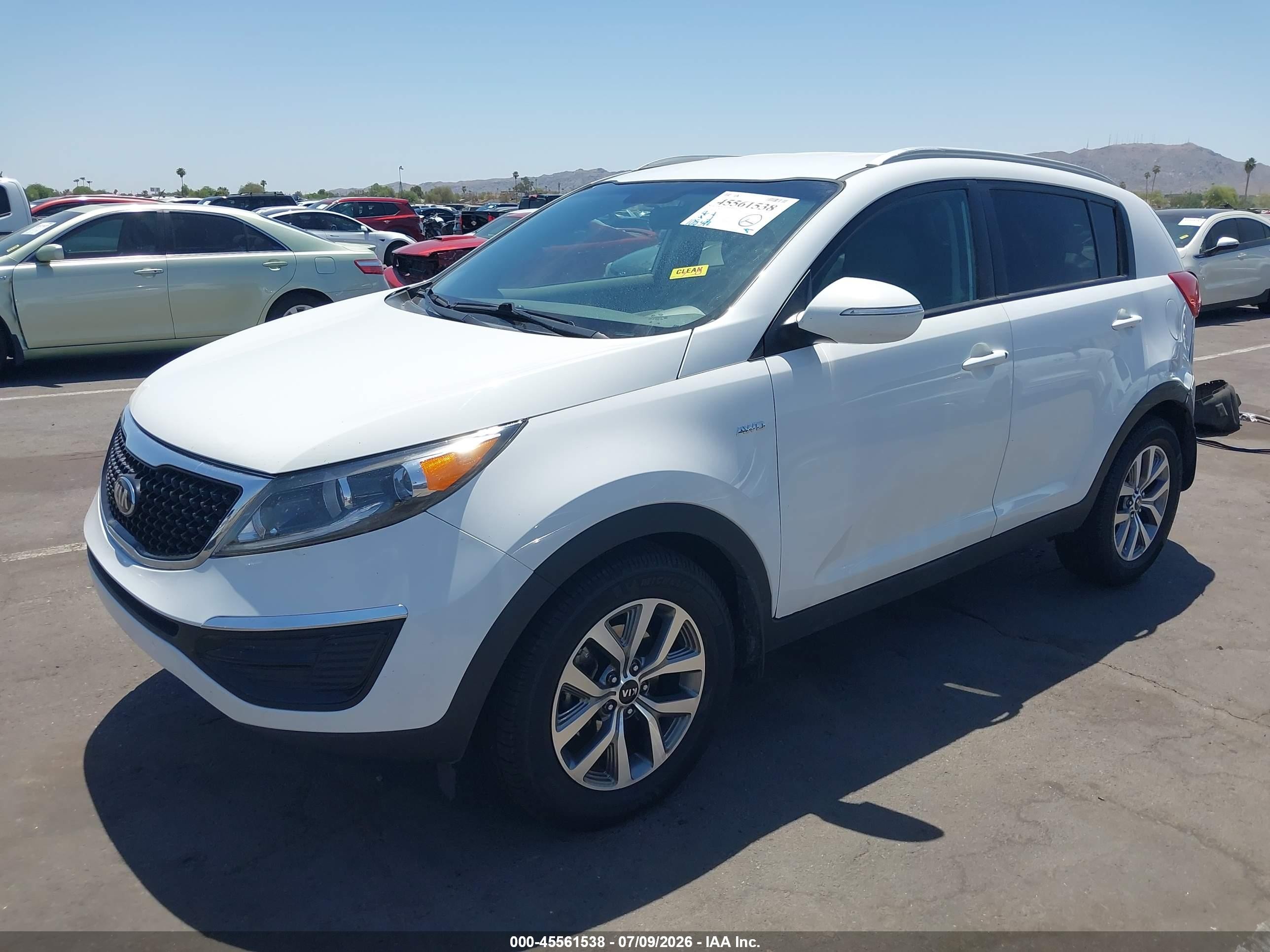 2014 Kia Sportage Lx White vin: KNDPBCAC1E7571028