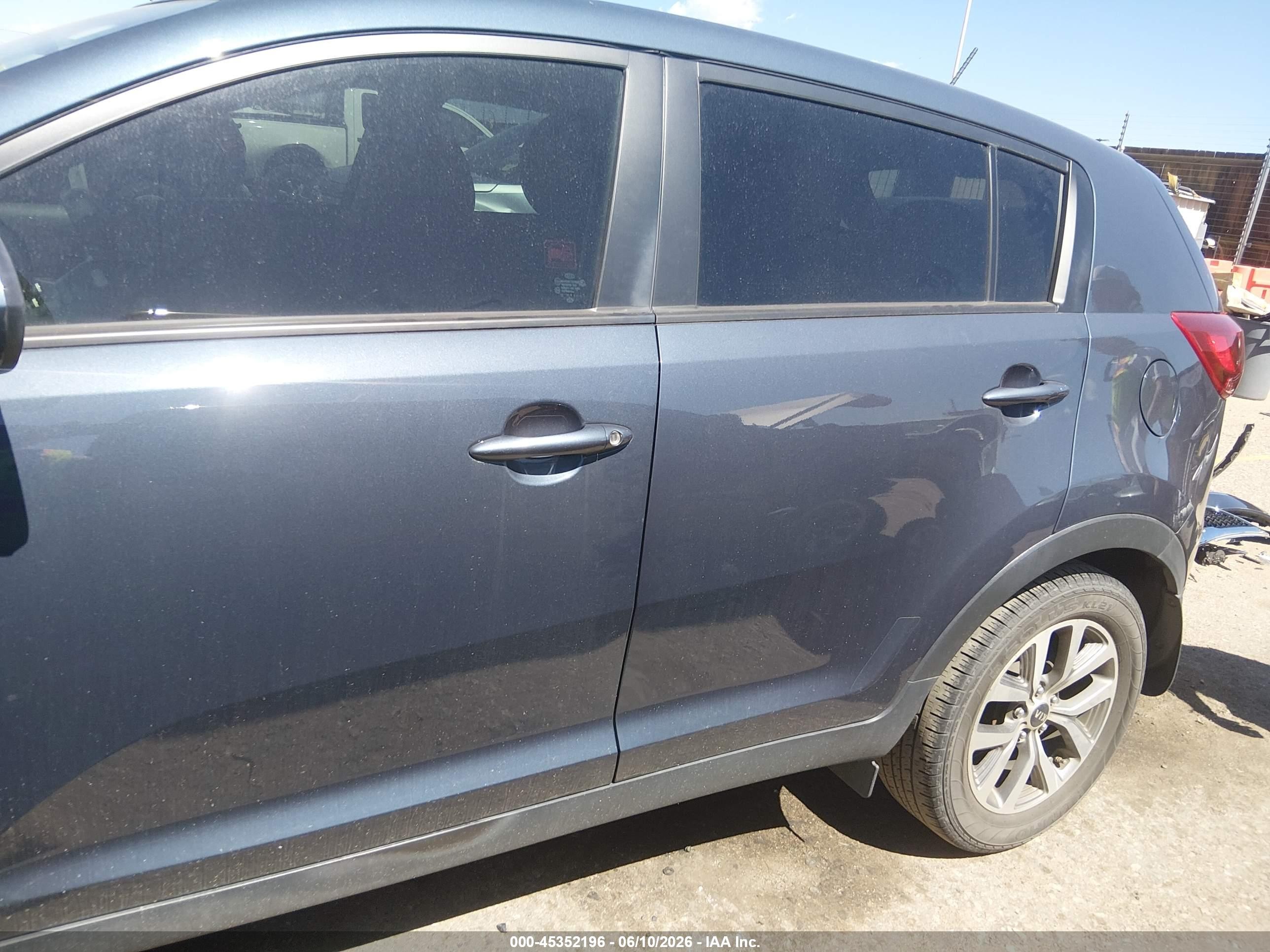 2014 Kia Sportage Lx Blue vin: KNDPBCAC1E7612306