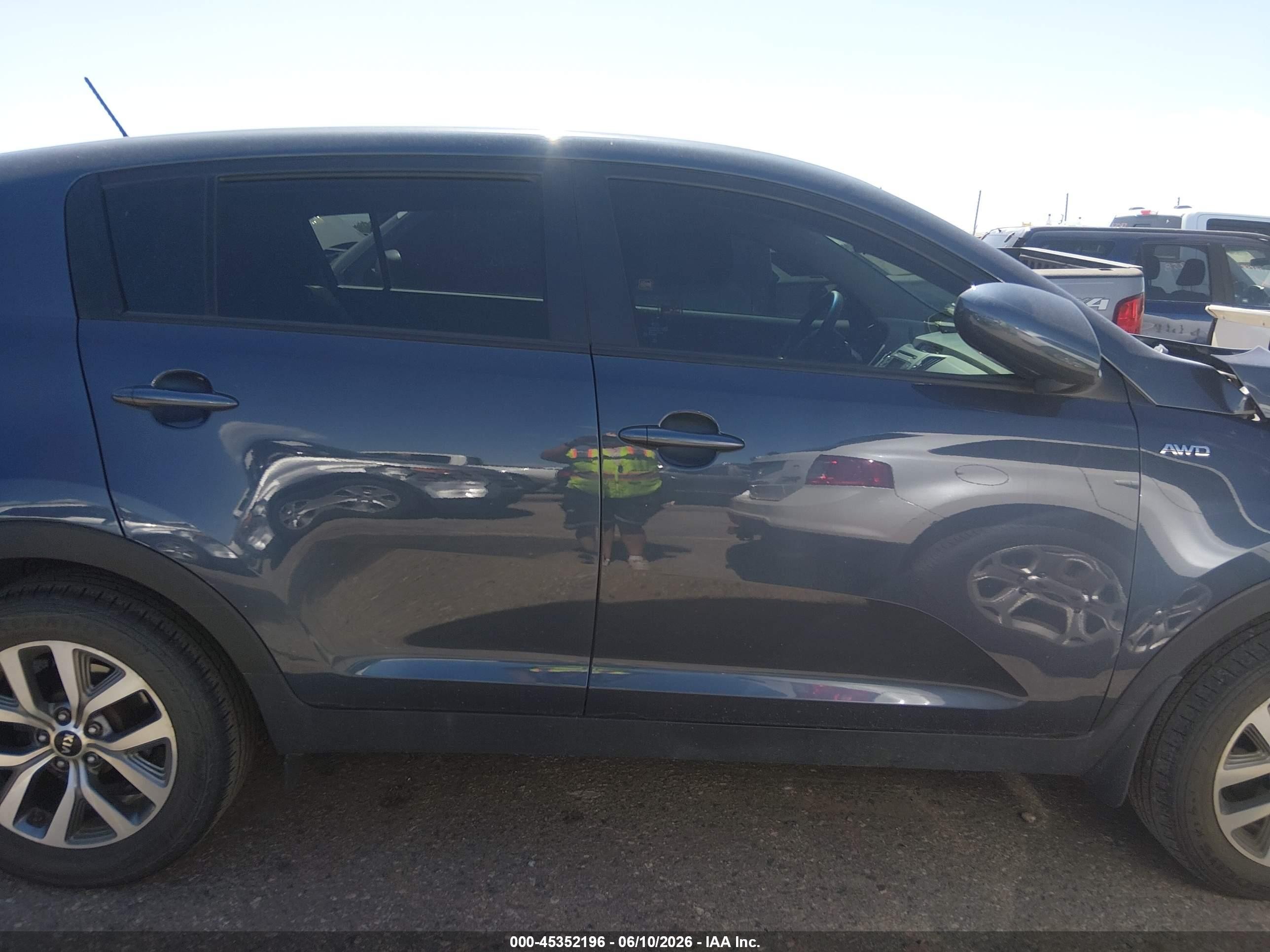 2014 Kia Sportage Lx Blue vin: KNDPBCAC1E7612306