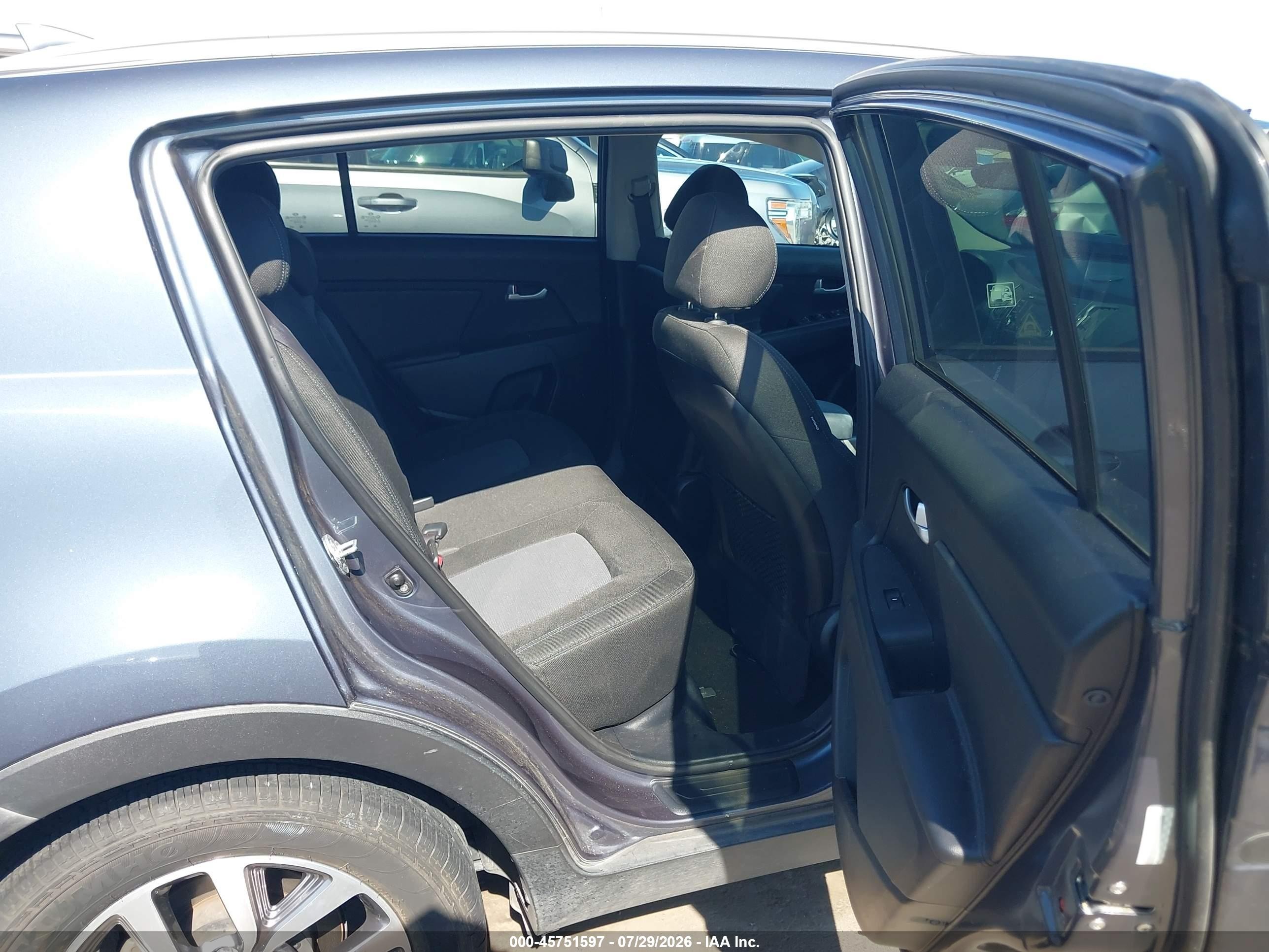 2014 Kia Sportage Lx Серый vin: KNDPBCAC1E7645564