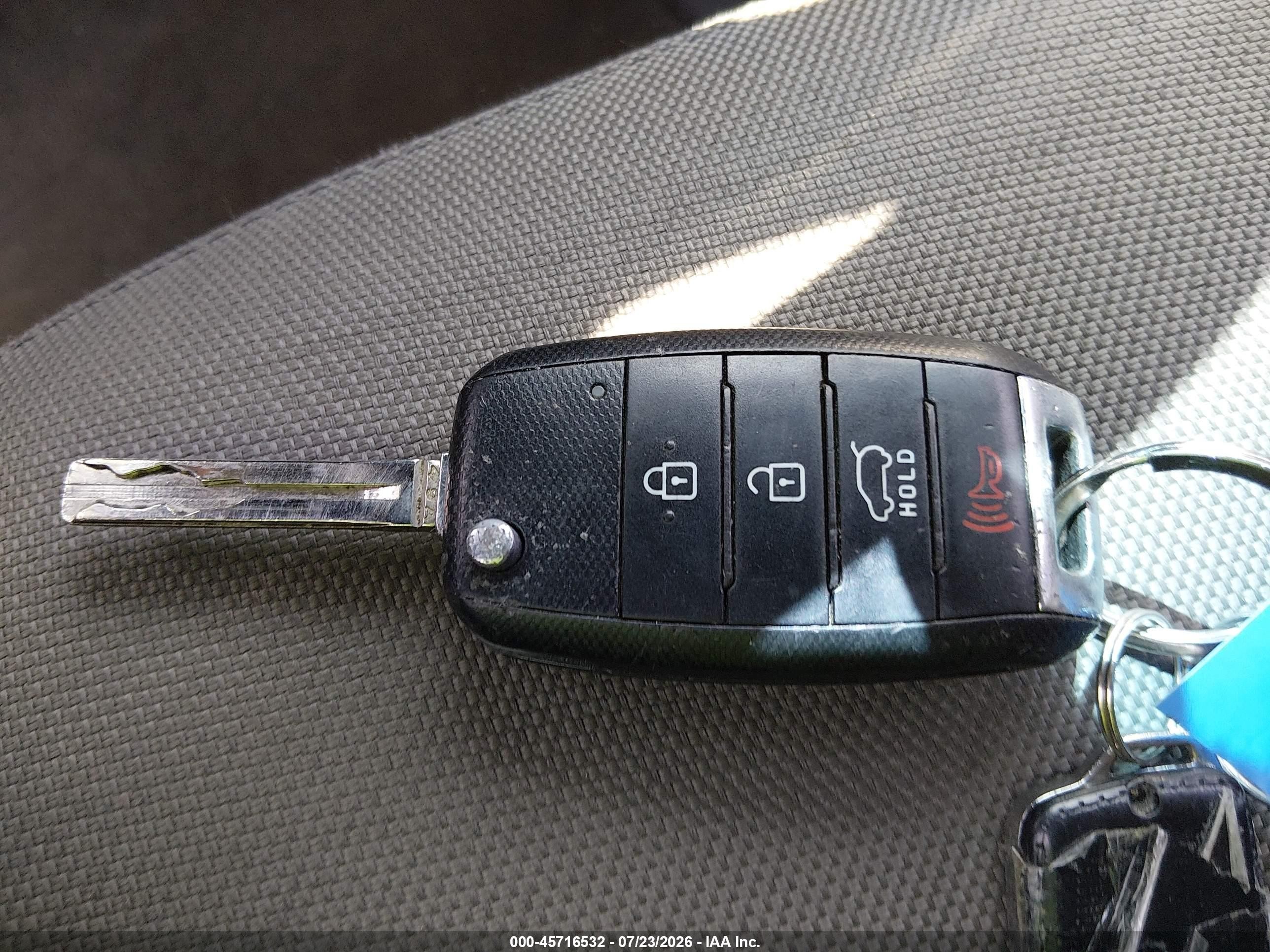 2014 Kia Sportage Lx Silver vin: KNDPBCAC1E7647153