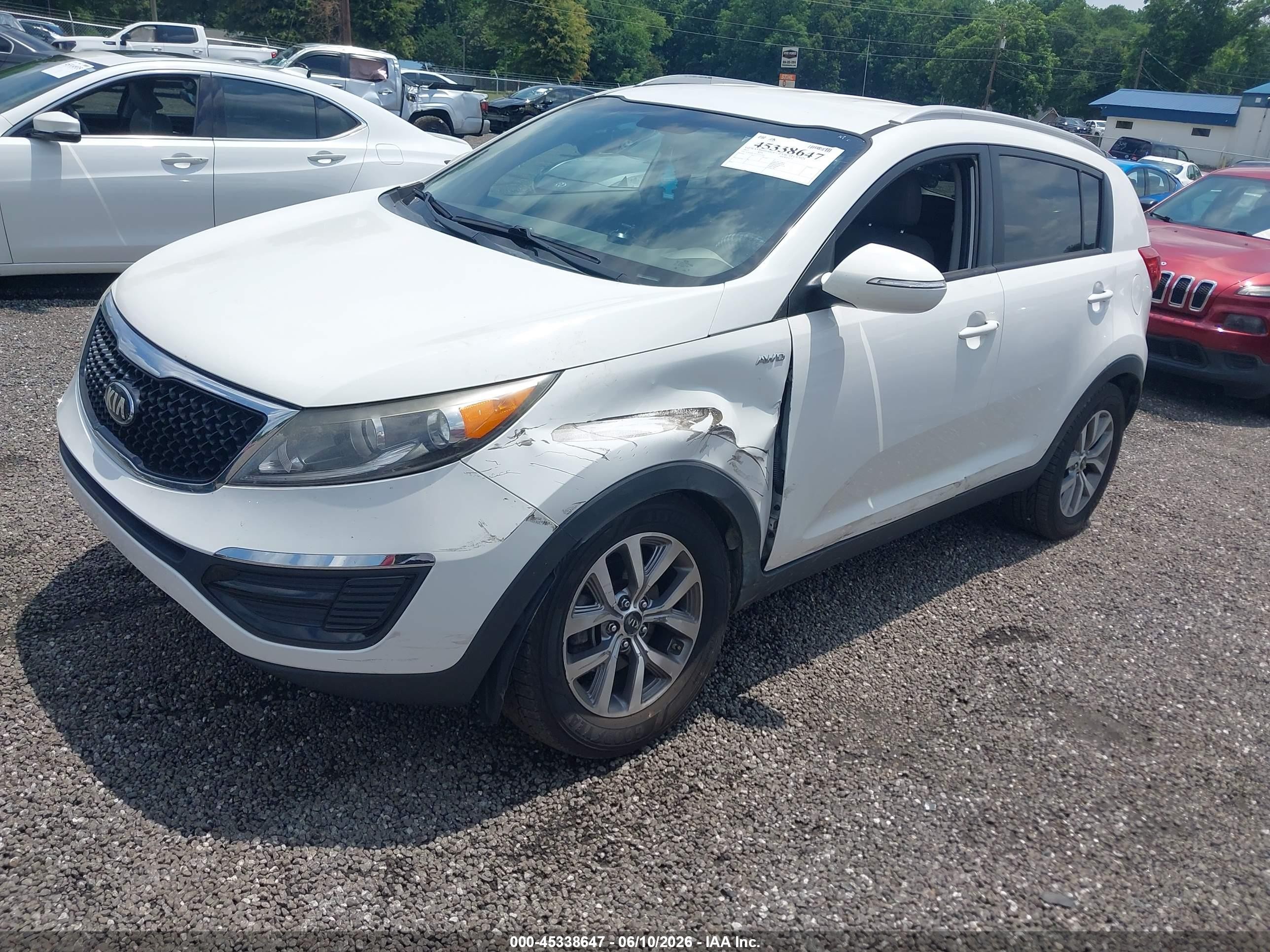 2015 Kia Sportage Lx Белый vin: KNDPBCAC1F7713461