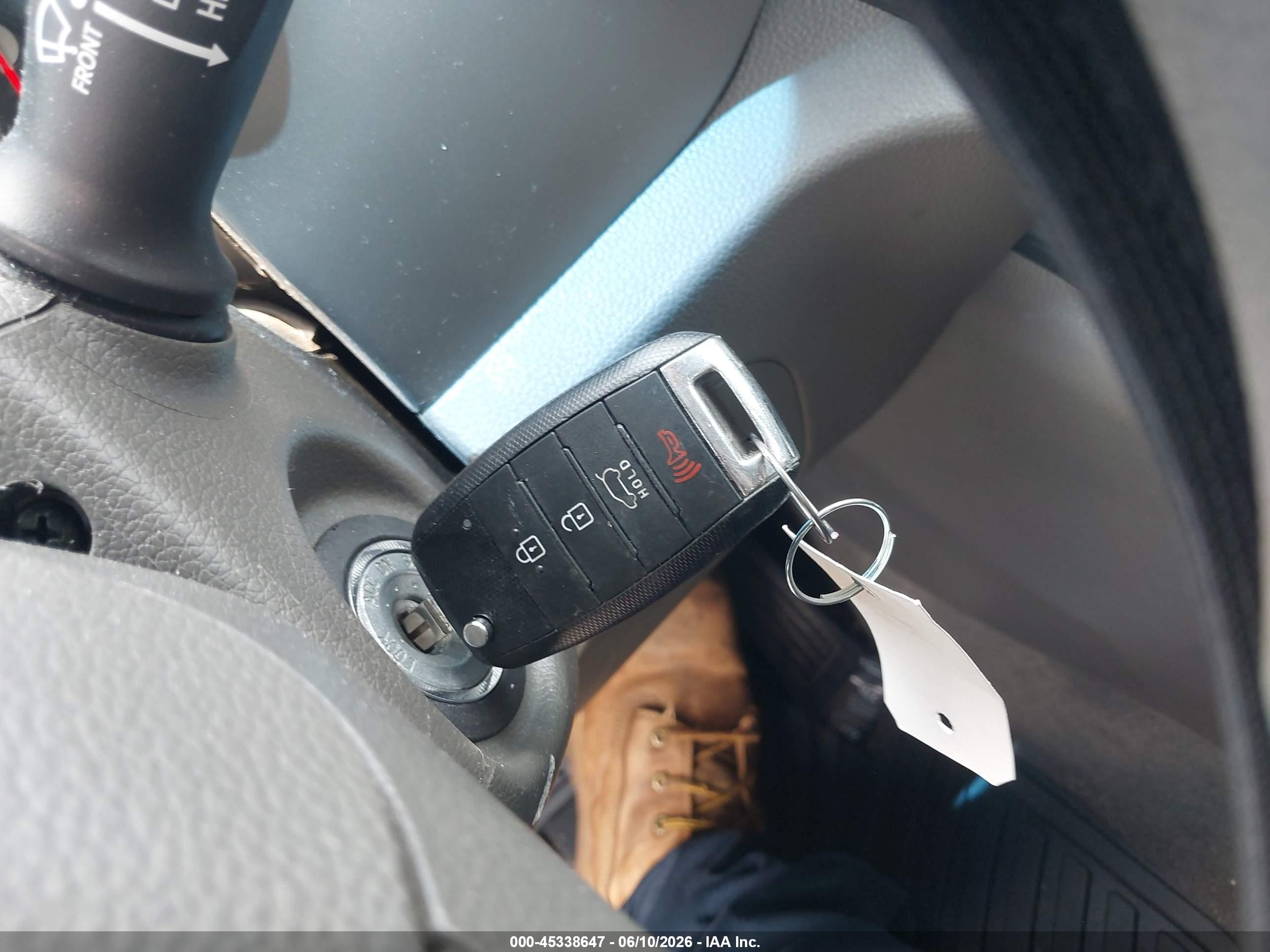 2015 Kia Sportage Lx Белый vin: KNDPBCAC1F7713461