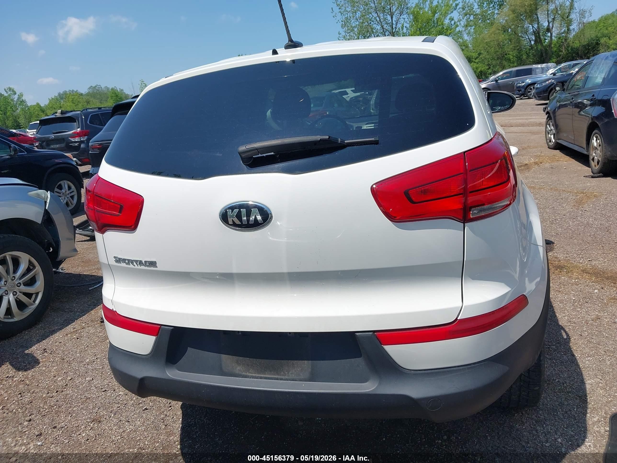 2015 Kia Sportage Lx Белый vin: KNDPBCAC1F7759078