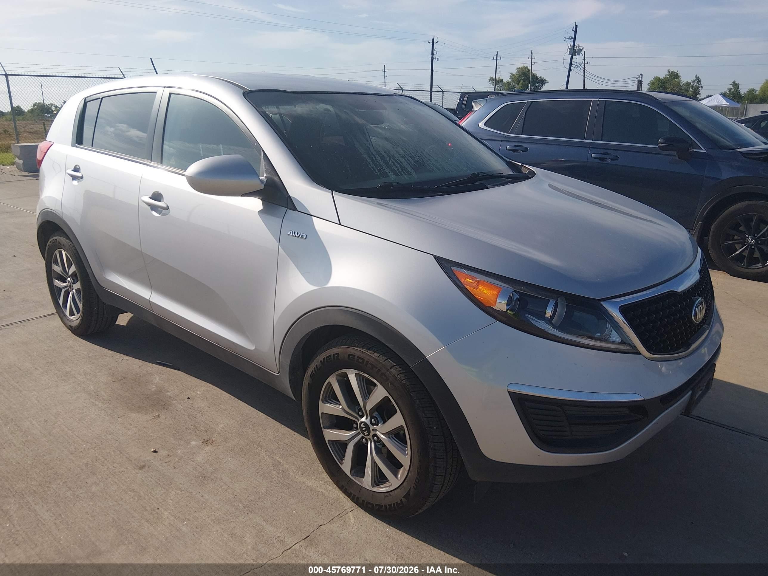 2015 Kia Sportage Lx Silver vin: KNDPBCAC1F7780108