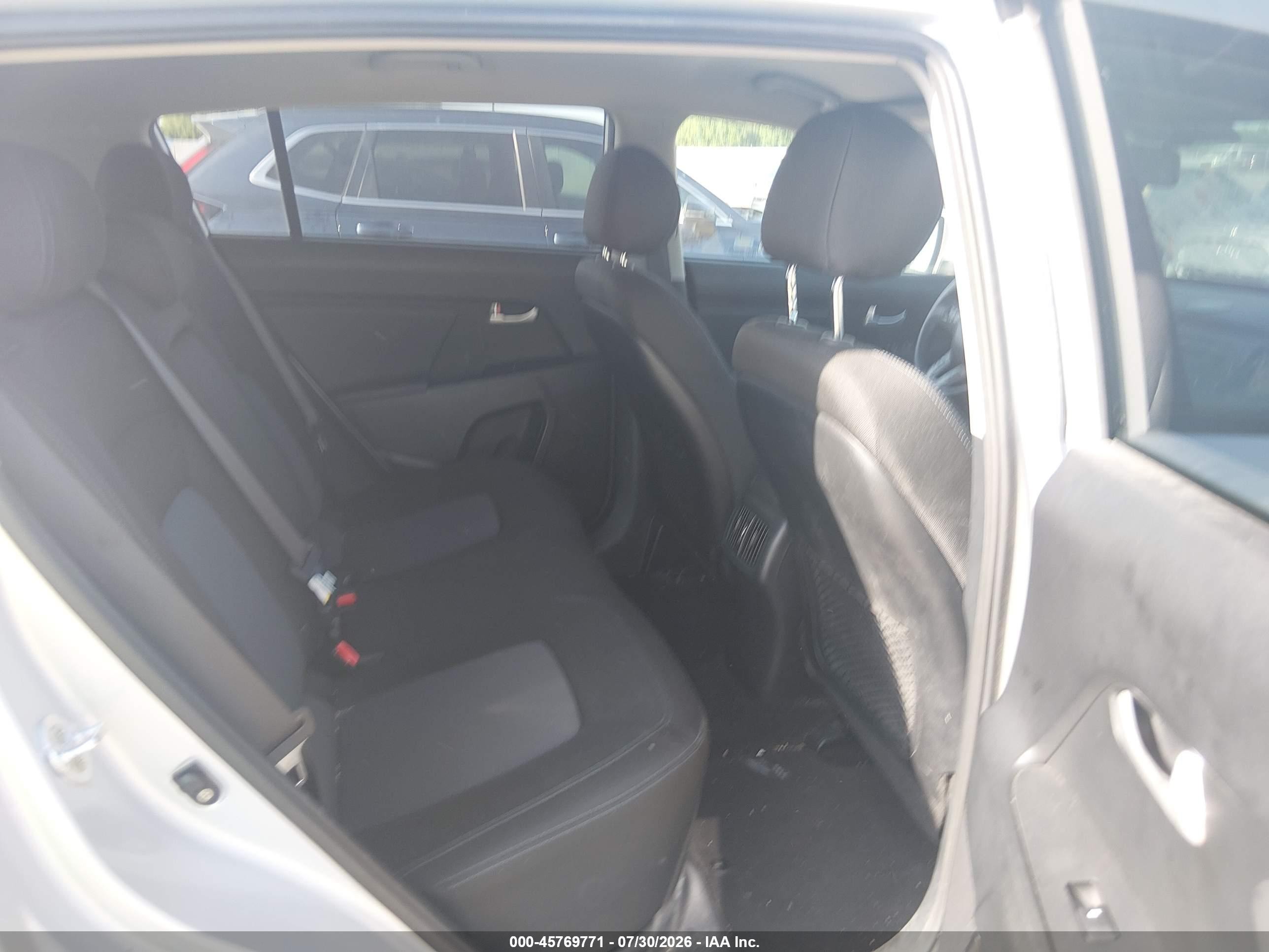 2015 Kia Sportage Lx Silver vin: KNDPBCAC1F7780108
