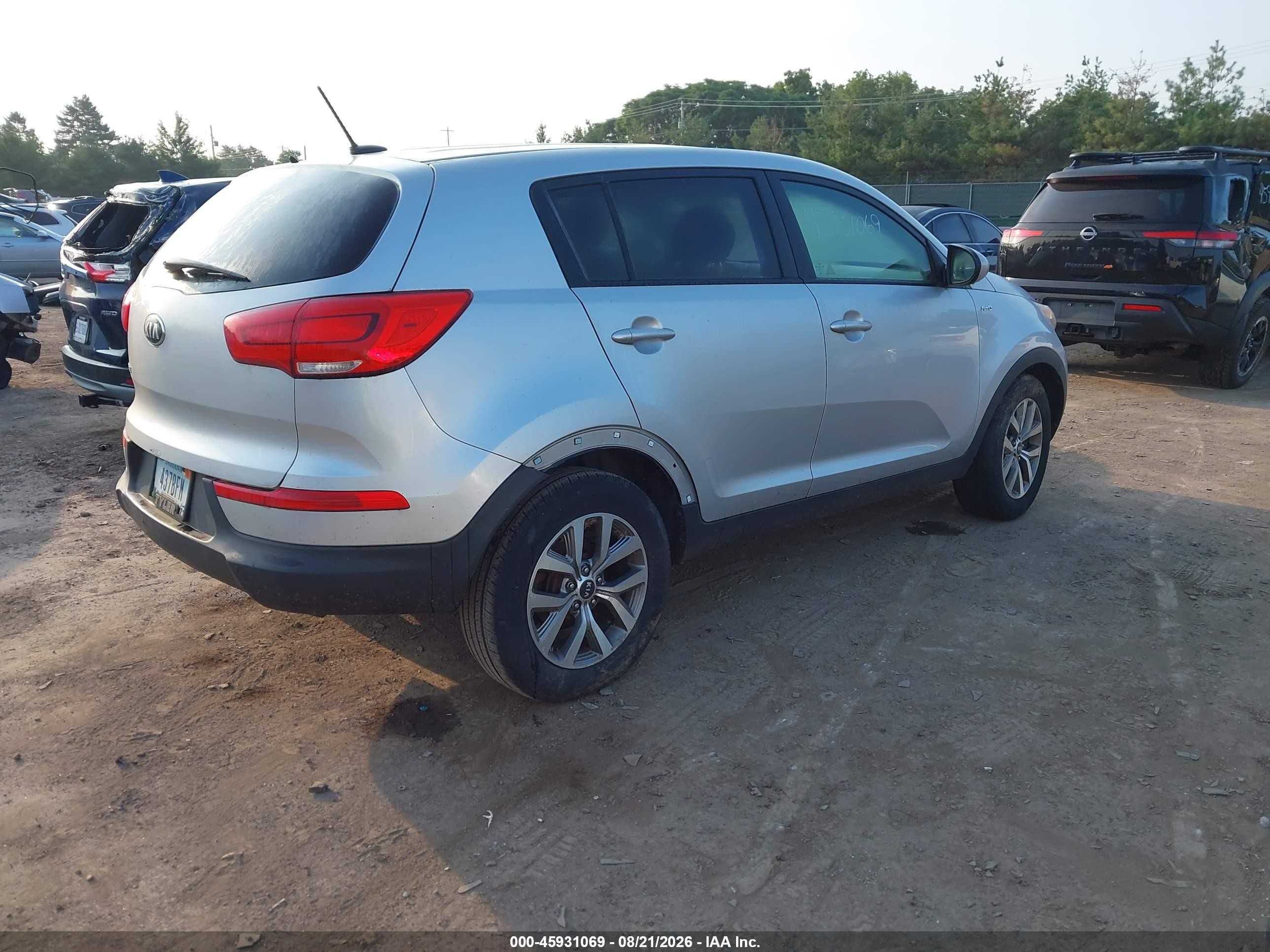 2014 Kia Sportage Lx Silver vin: KNDPBCAC2E7603856