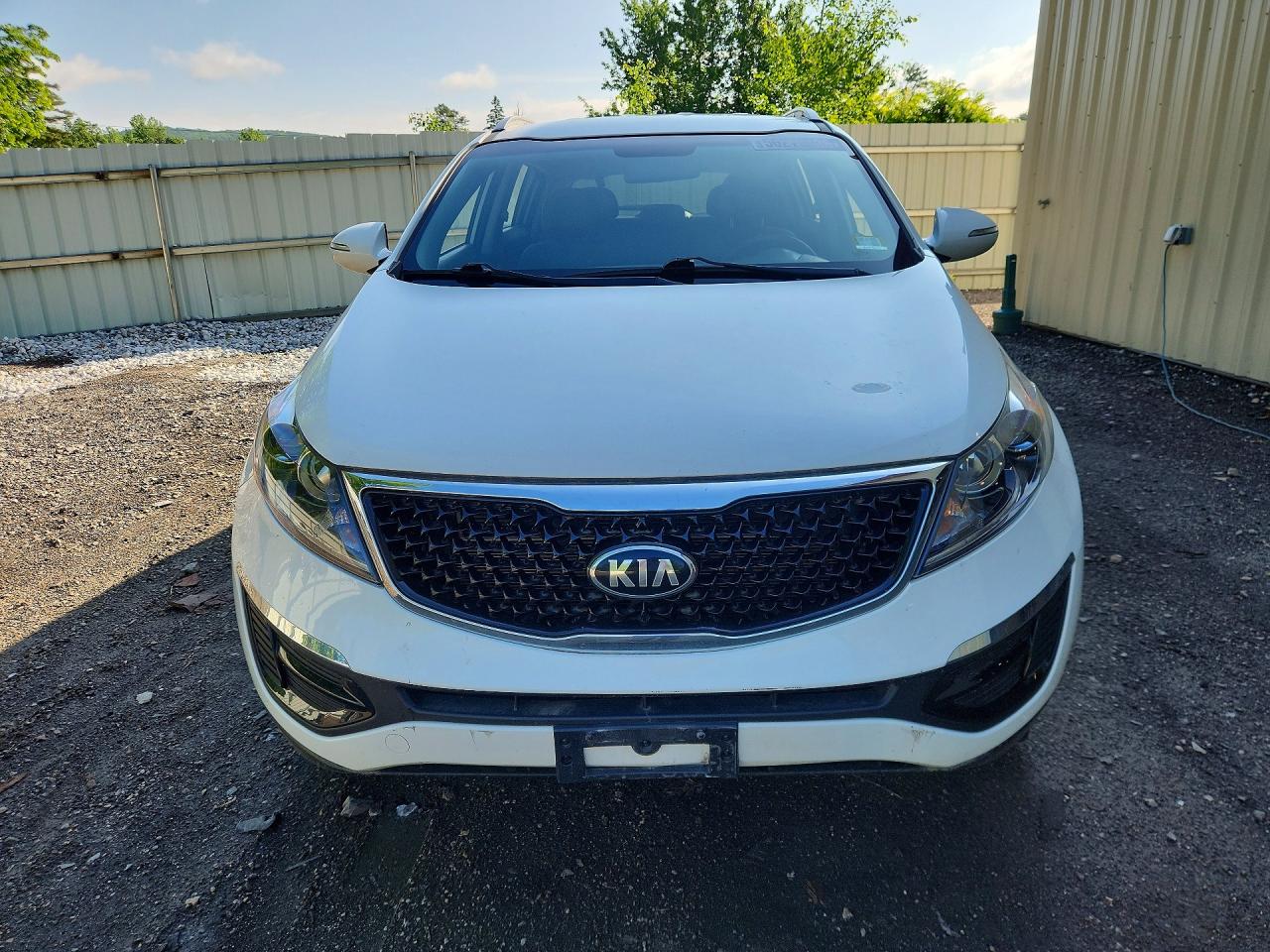 2015 Kia Sportage Lx White vin: KNDPBCAC2F7781672