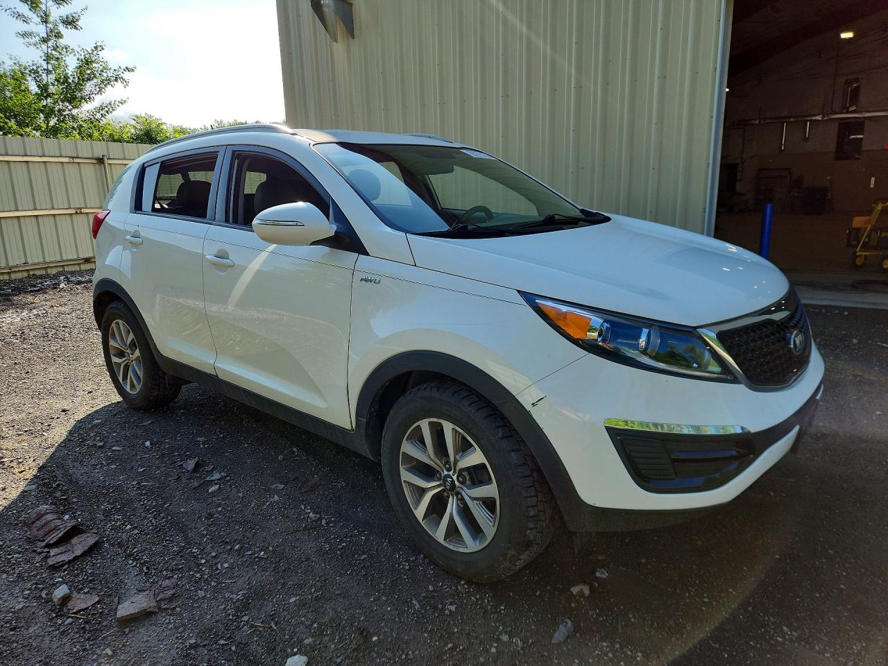 2015 Kia Sportage Lx White vin: KNDPBCAC2F7781672