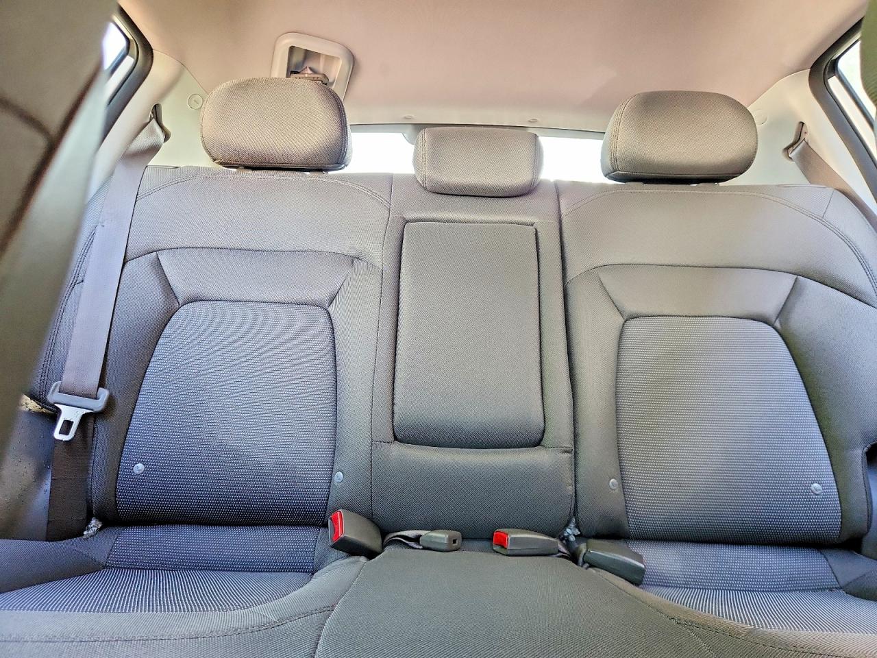 2015 Kia Sportage Lx White vin: KNDPBCAC2F7781672