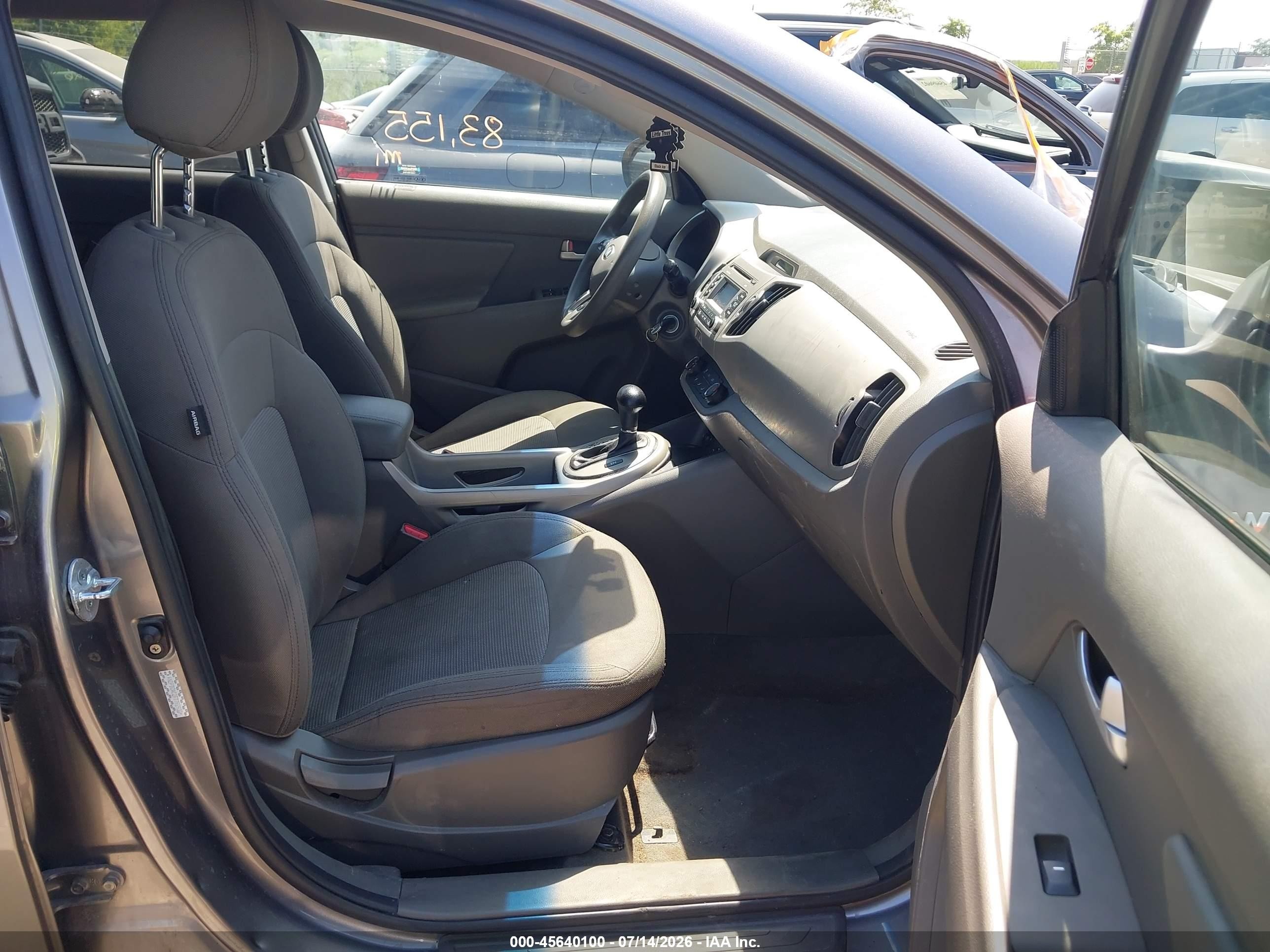2015 Kia Sportage Lx Gray vin: KNDPBCAC2F7792932