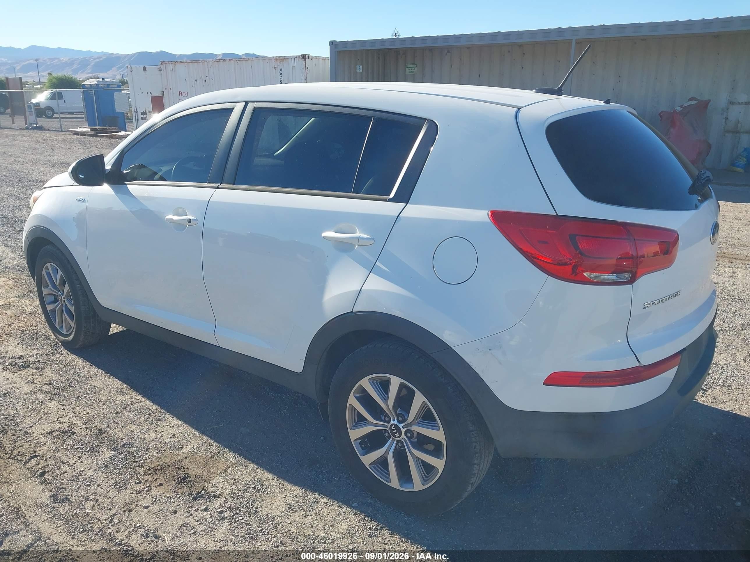 2014 Kia Sportage Lx White vin: KNDPBCAC3E7560581