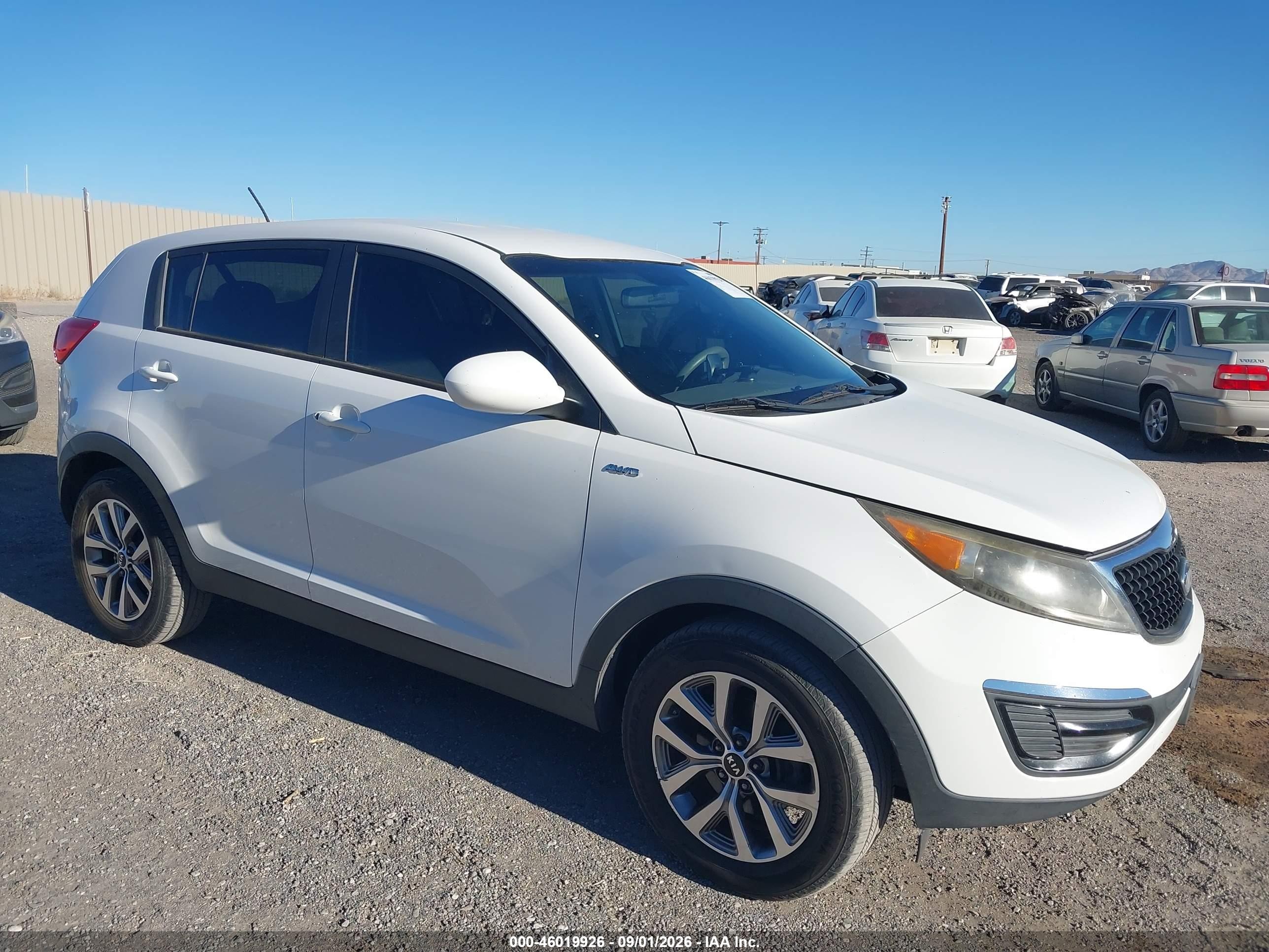 2014 Kia Sportage Lx White vin: KNDPBCAC3E7560581
