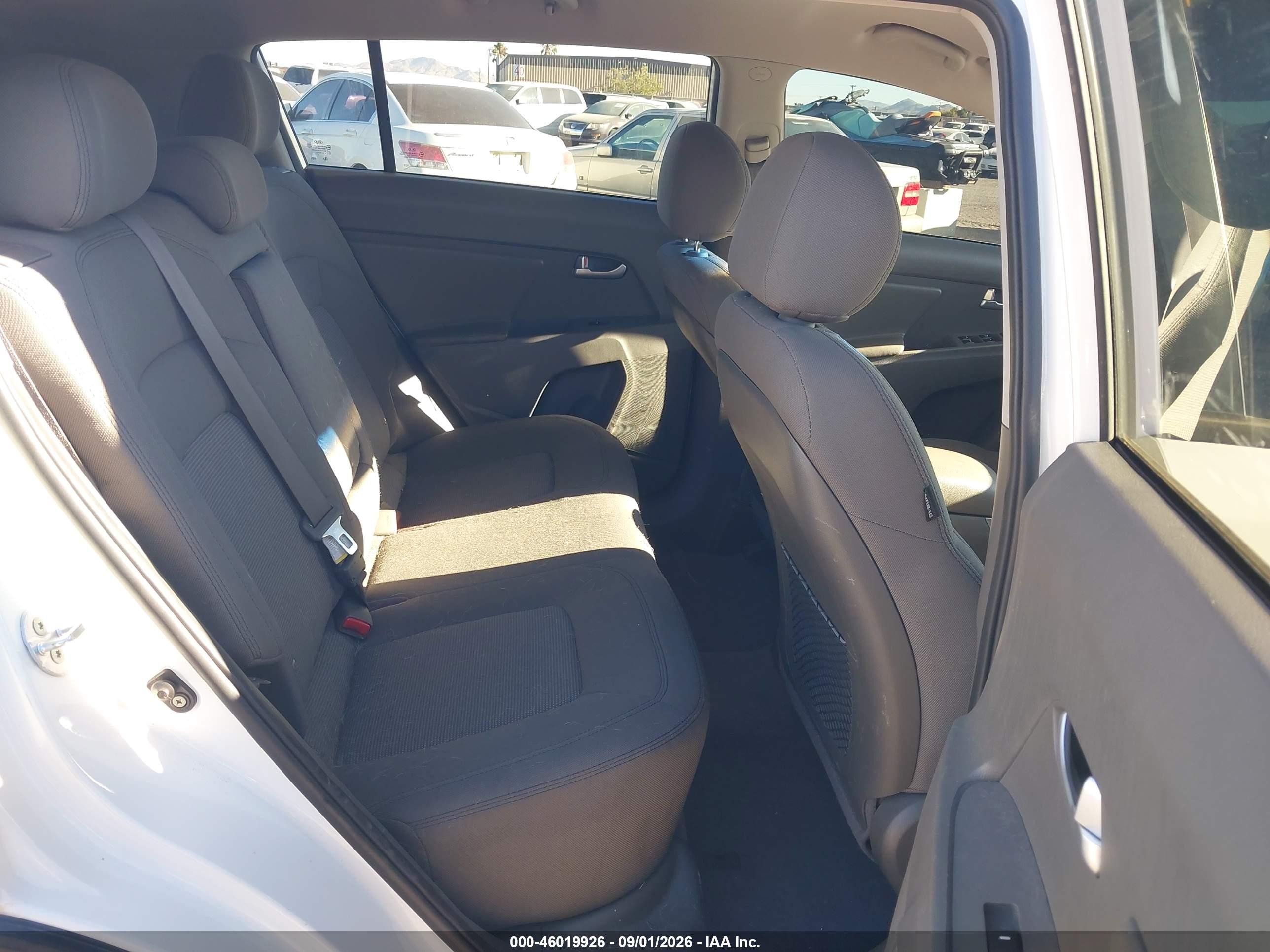 2014 Kia Sportage Lx White vin: KNDPBCAC3E7560581