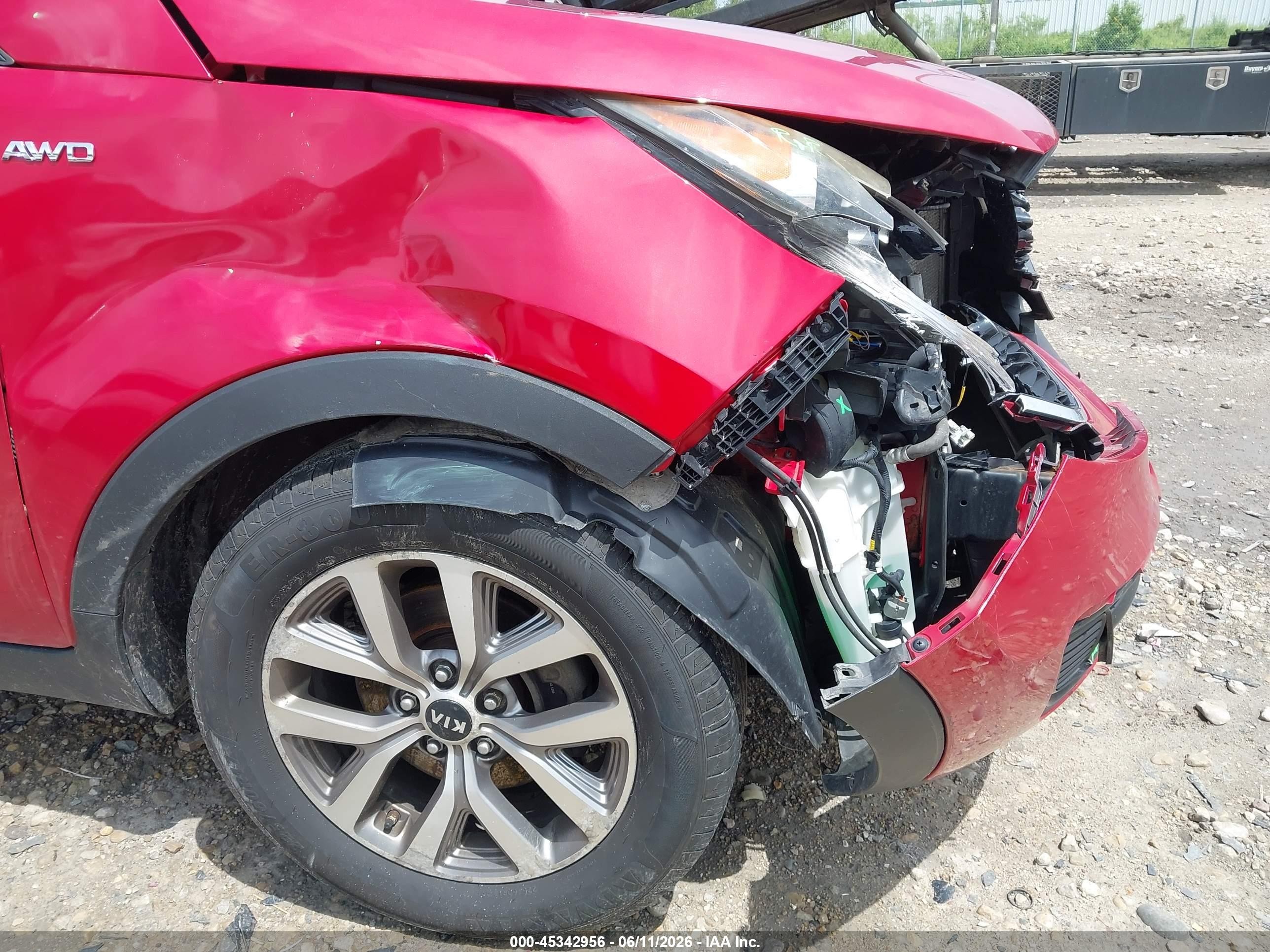 2015 Kia Sportage Lx Red vin: KNDPBCAC3F7675683