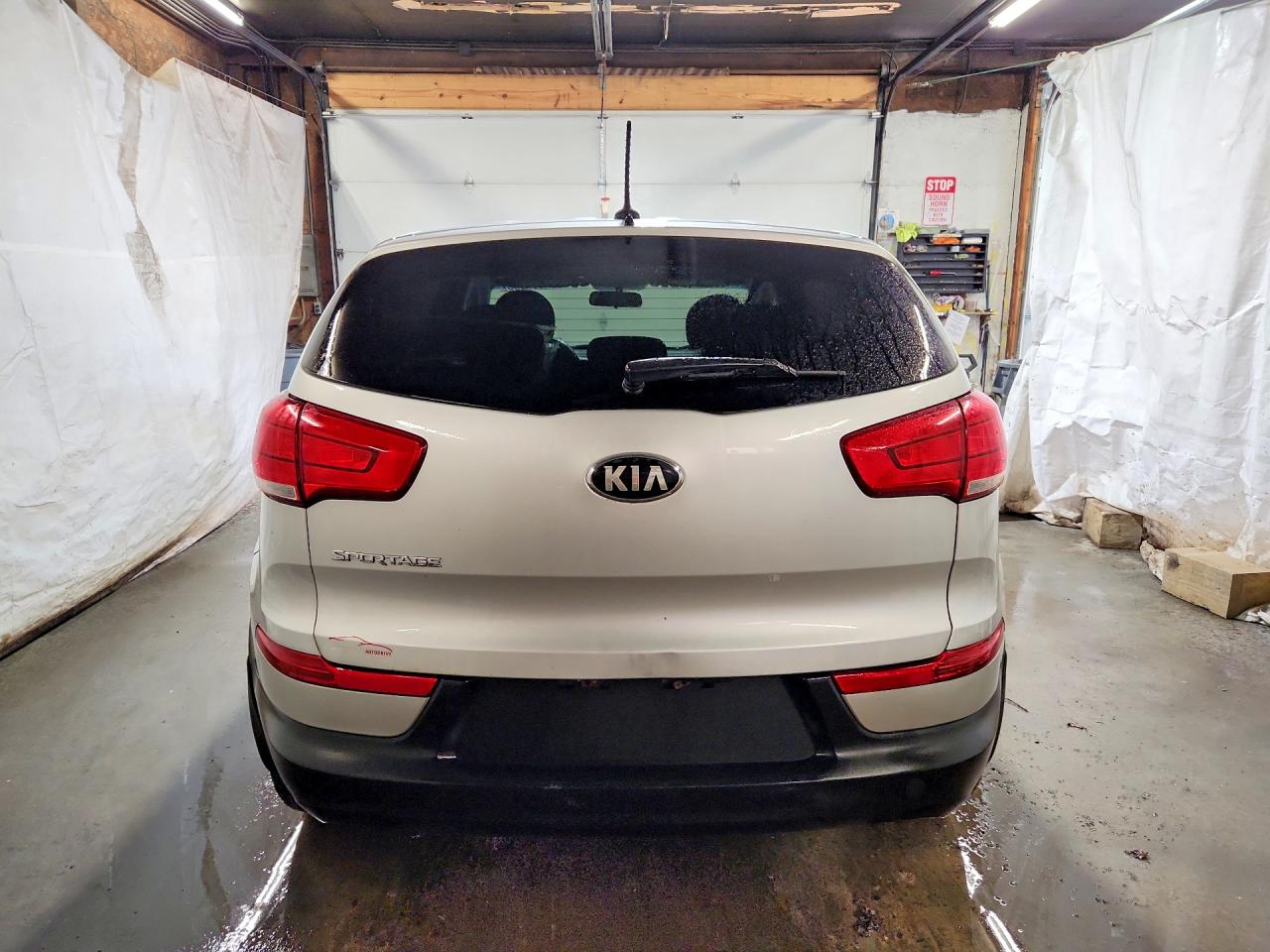 2015 Kia Sportage Lx Silver vin: KNDPBCAC3F7677658
