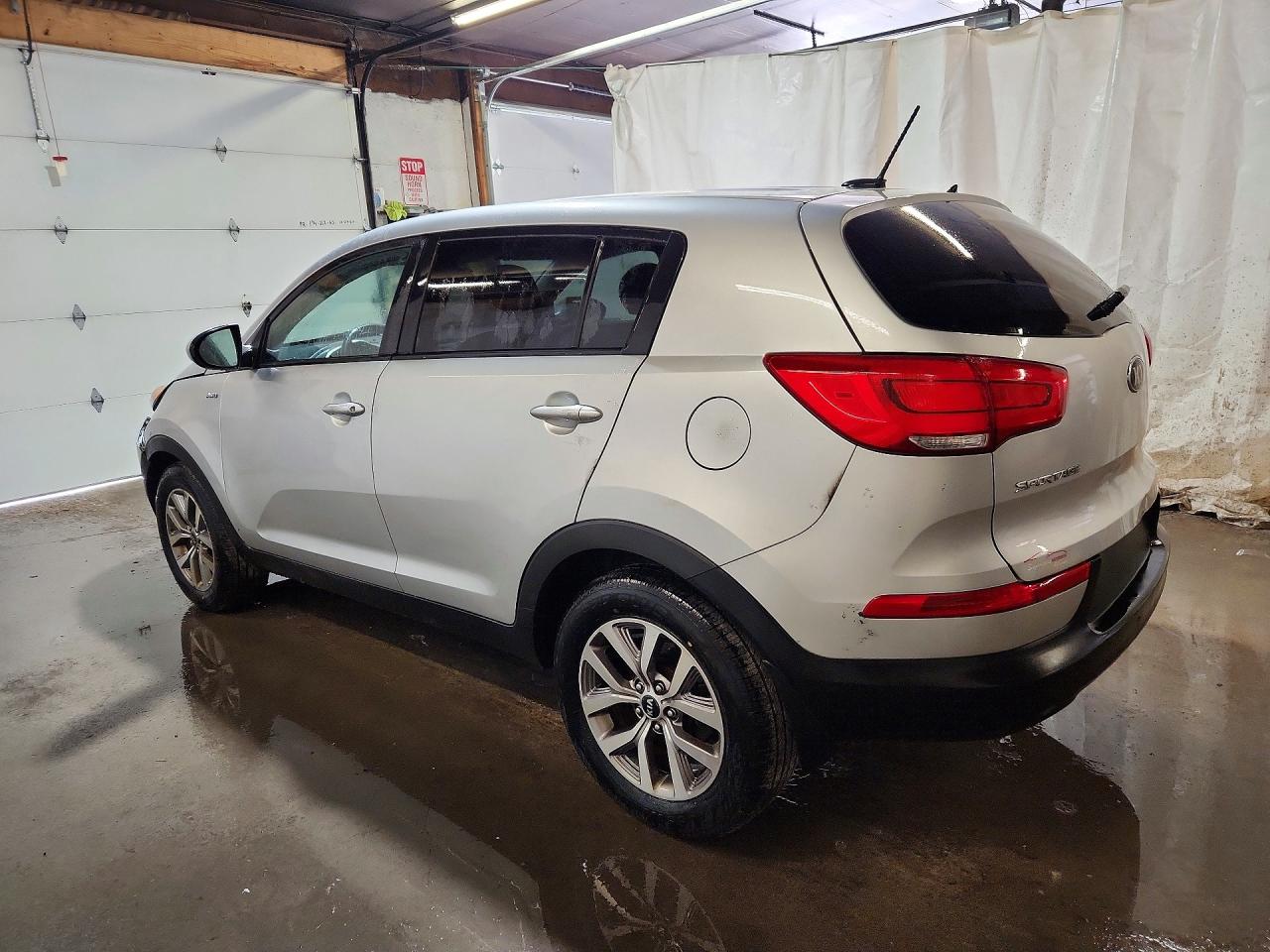 2015 Kia Sportage Lx Silver vin: KNDPBCAC3F7677658