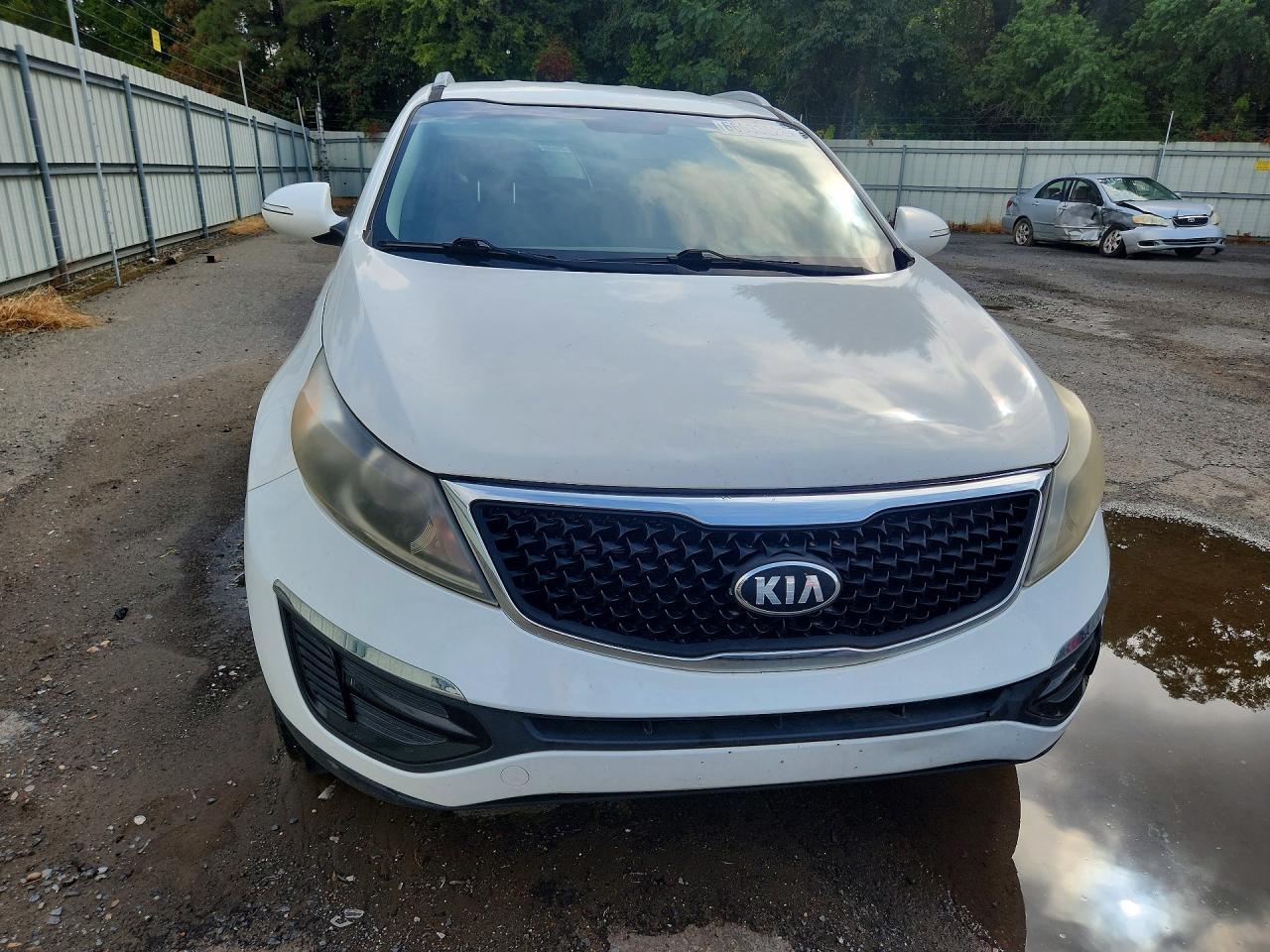 2015 Kia Sportage Lx White vin: KNDPBCAC3F7767750