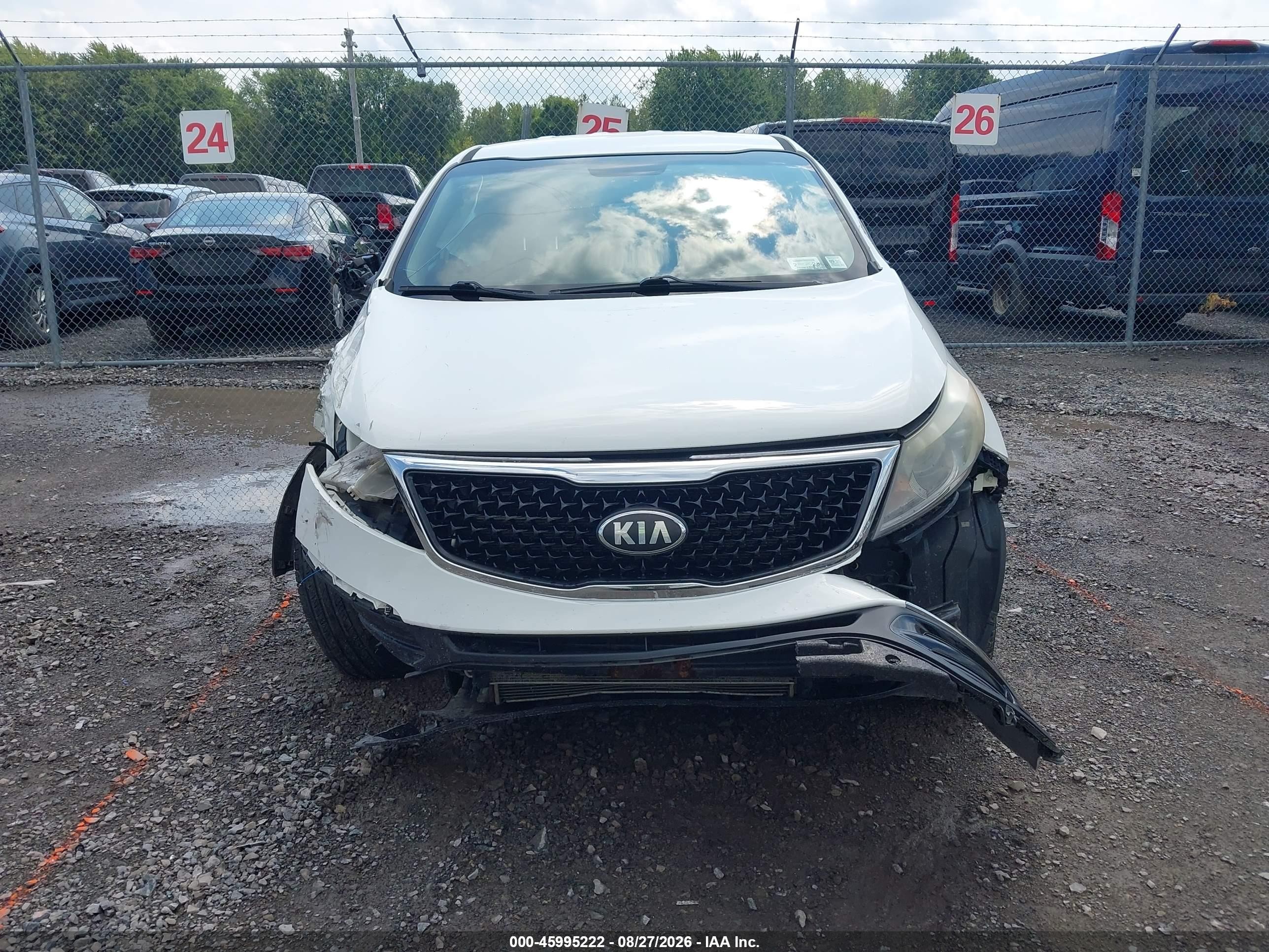 2015 Kia Sportage Lx White vin: KNDPBCAC3F7793880