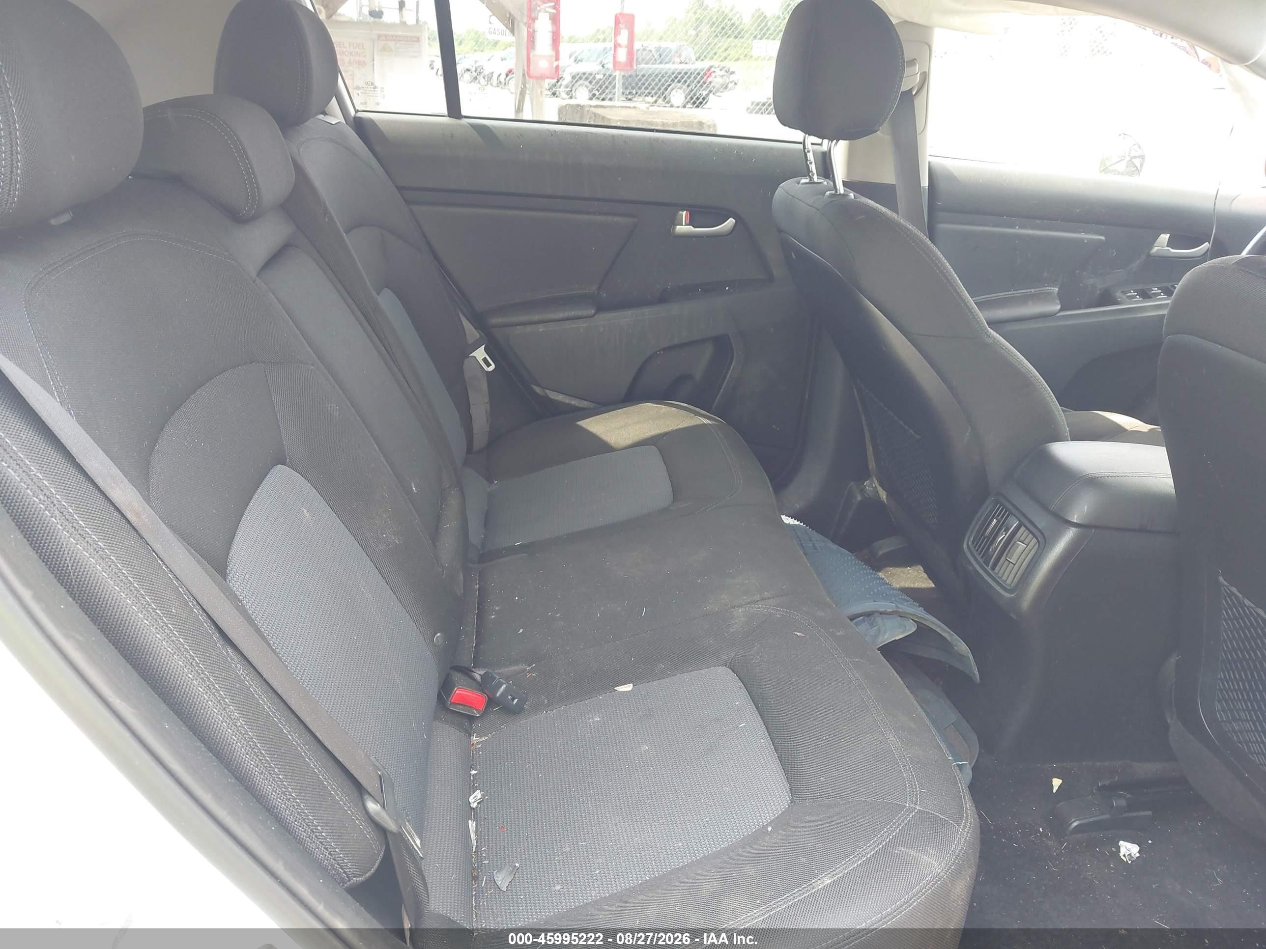 2015 Kia Sportage Lx White vin: KNDPBCAC3F7793880